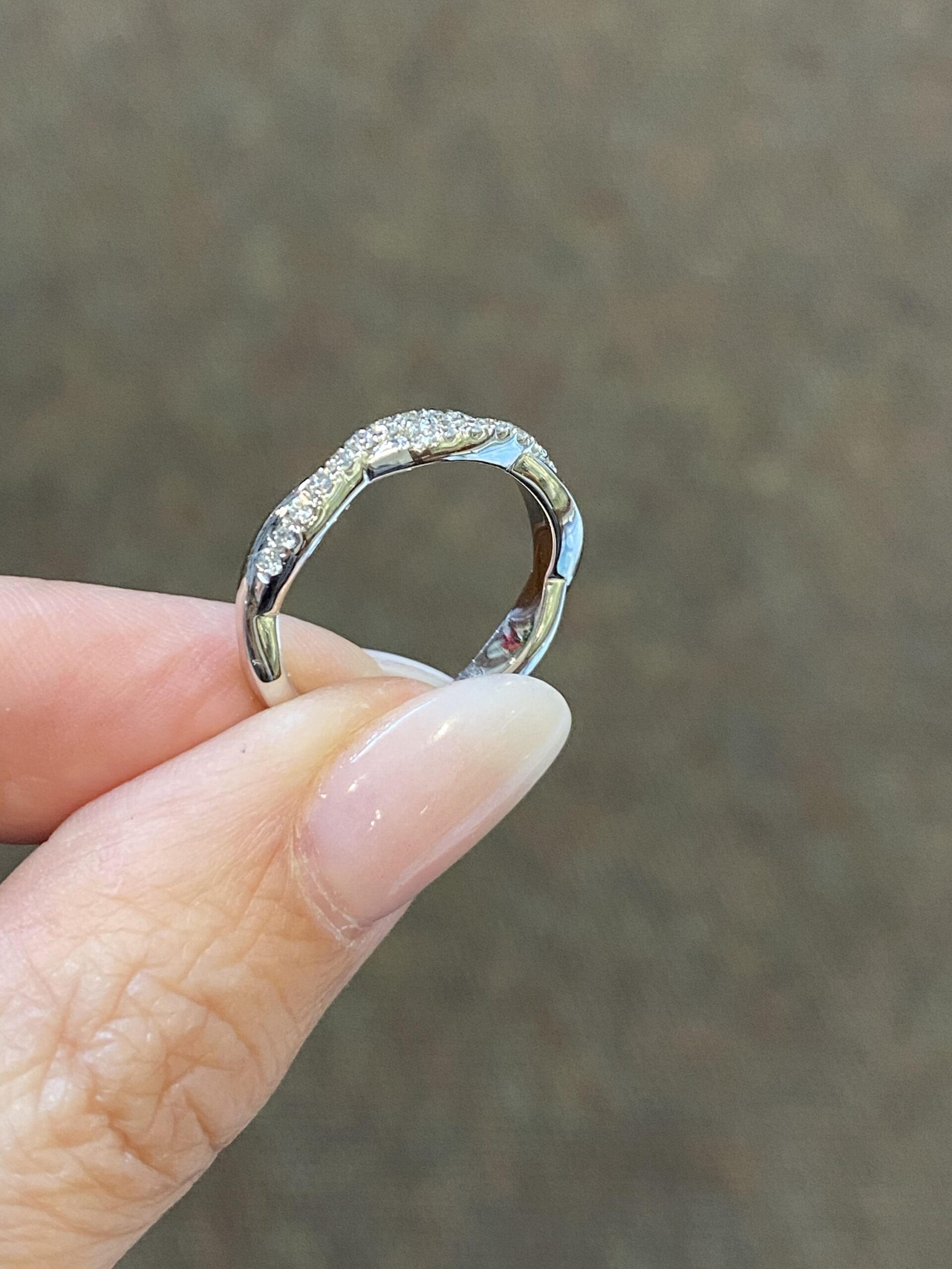 14k White Gold 1/2 Braid Diamond Band - Image 5