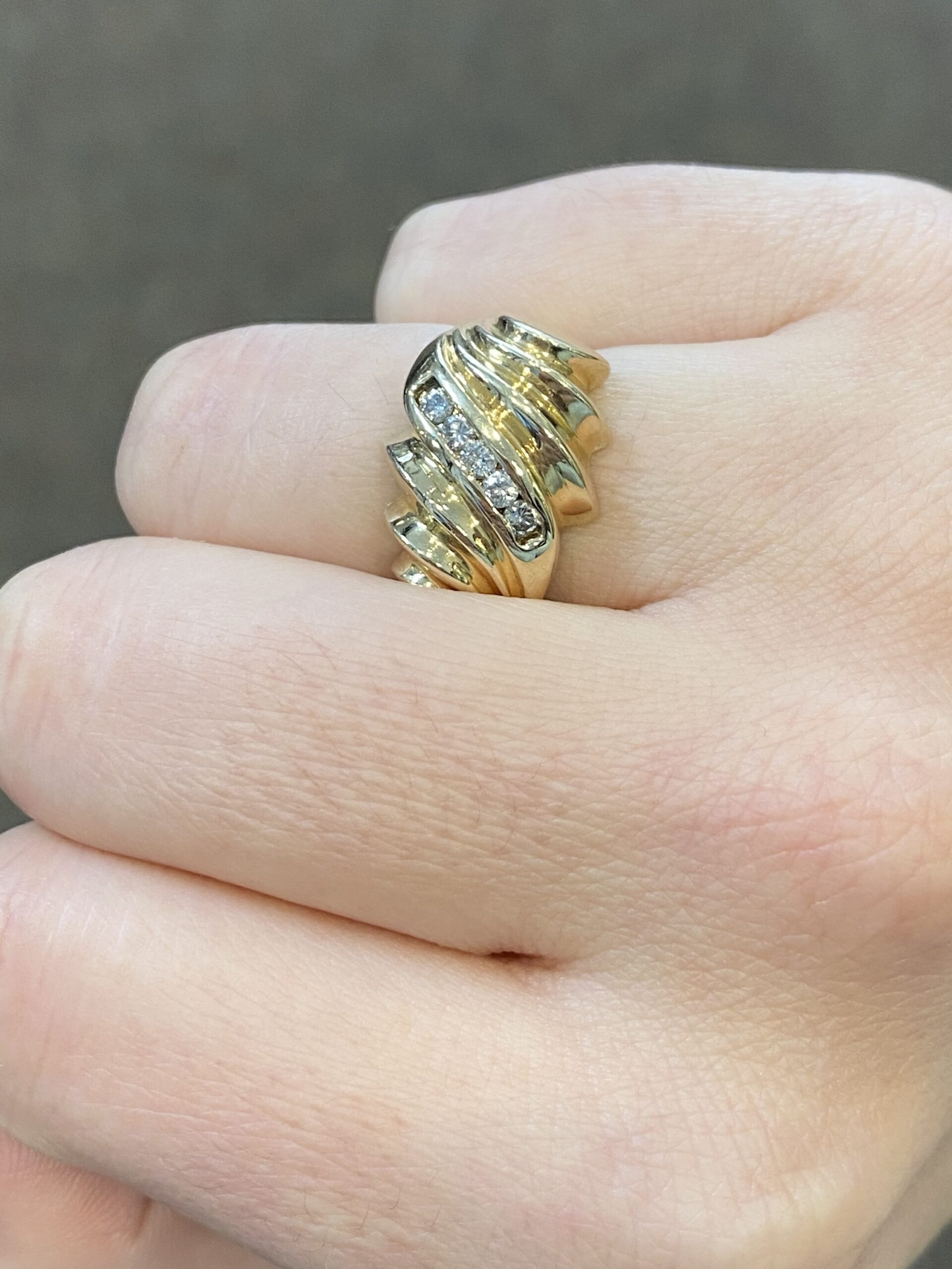 Vintage 14k Yellow Gold Genuine Shrimp Style Diamond Ring - Image 5