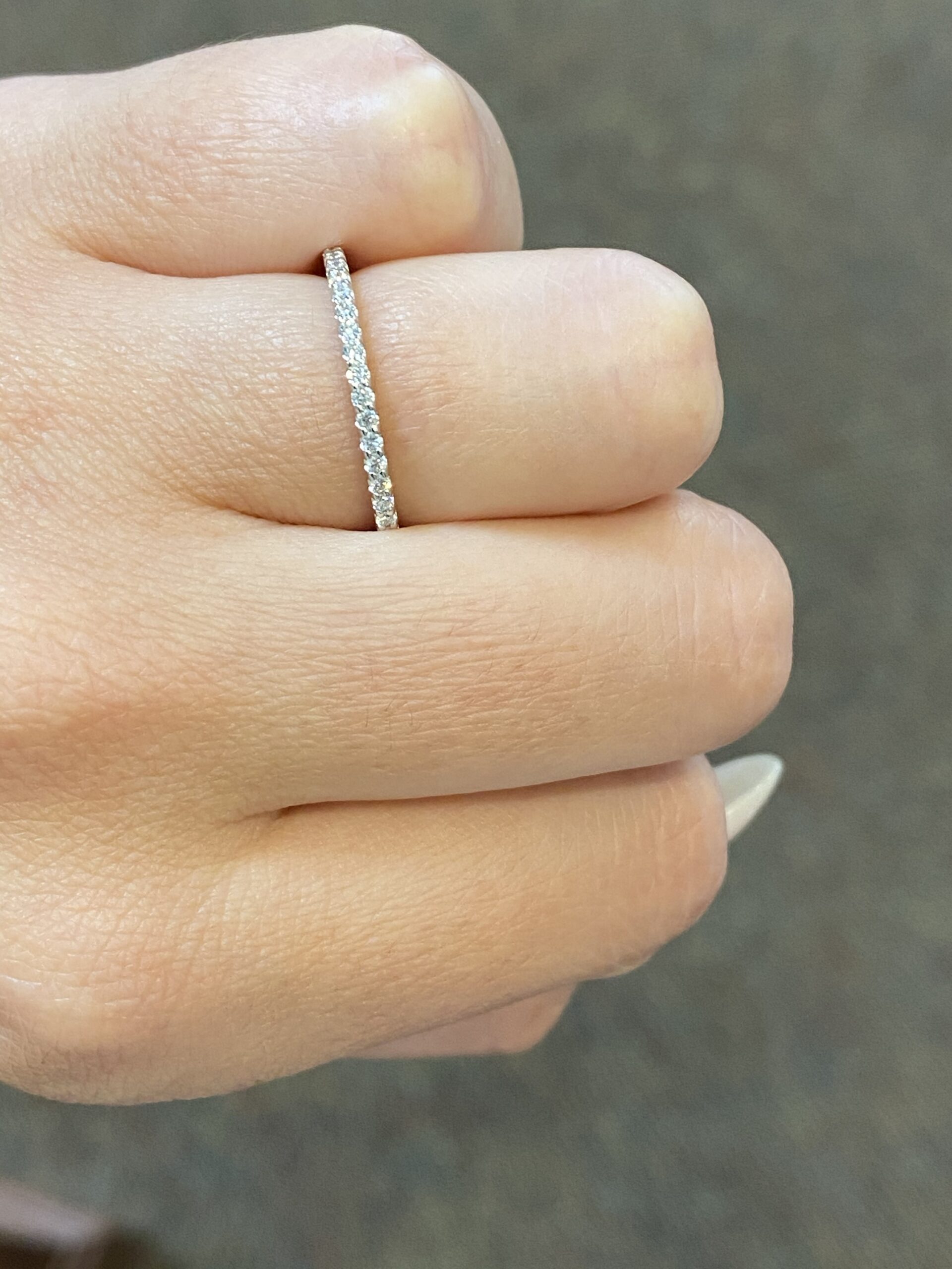 14k White Gold .20 Cttw Shared Prong Diamond Band - Image 5