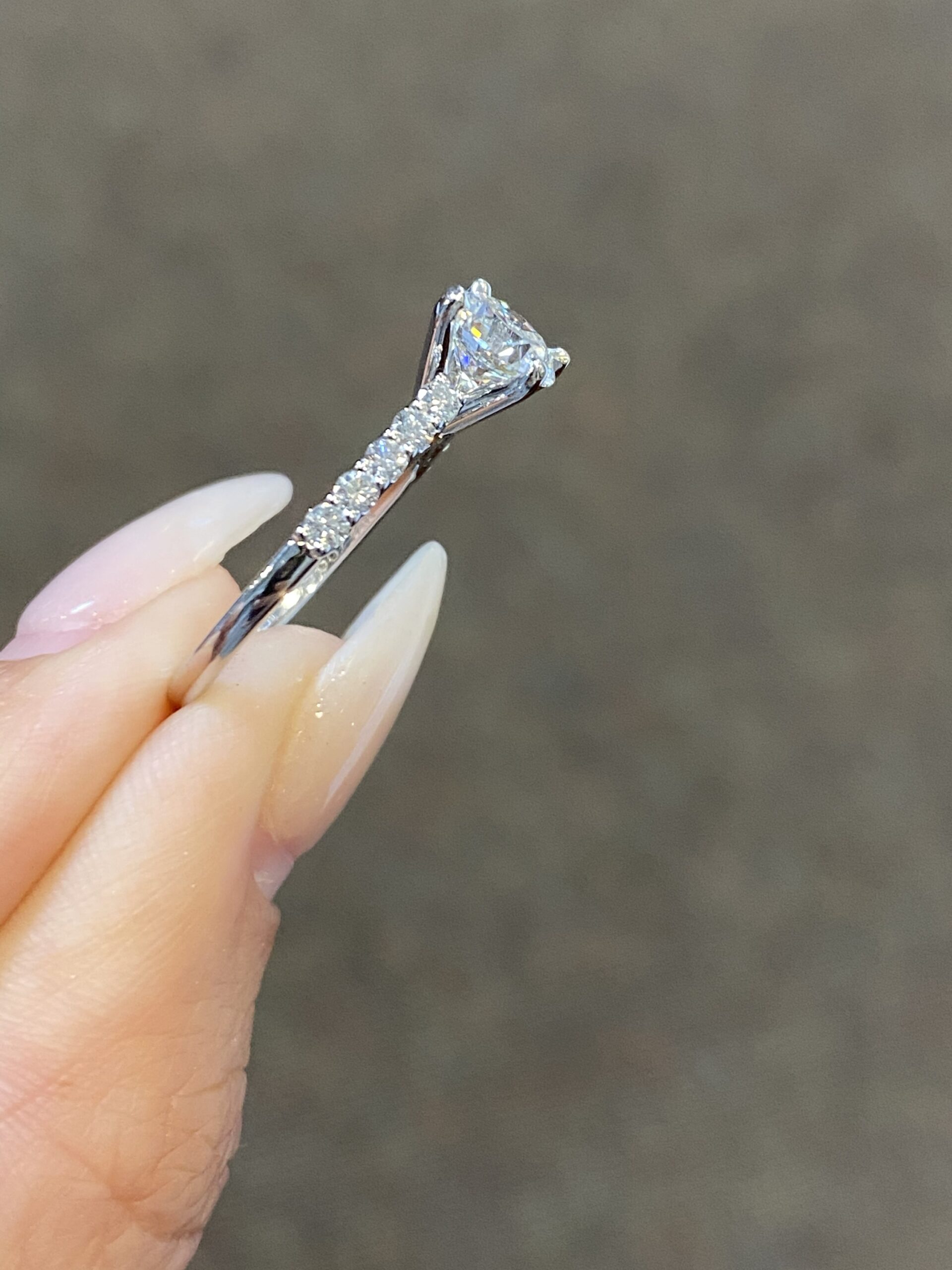 14k White Gold 1.01 Carat Genuine G.I.A. Certified Round Brilliant Cut Diamond Solitaire - Image 3