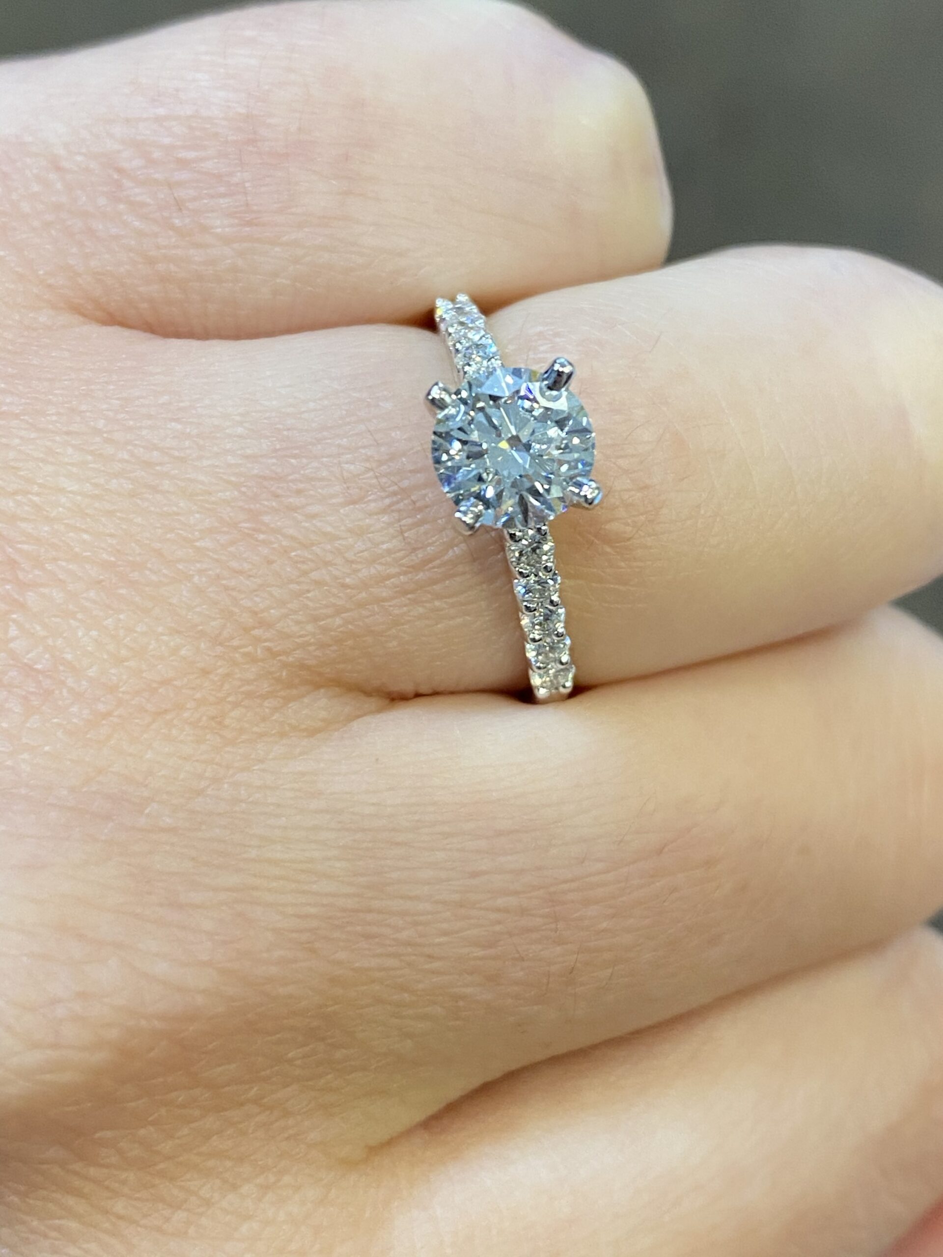 14k White Gold 1.01 Carat Genuine G.I.A. Certified Round Brilliant Cut Diamond Solitaire - Image 9