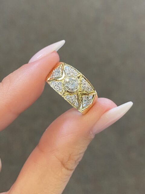 Vintage 18k Yellow Gold Genuine Bezel Set .40 Cttw Diamond Ring