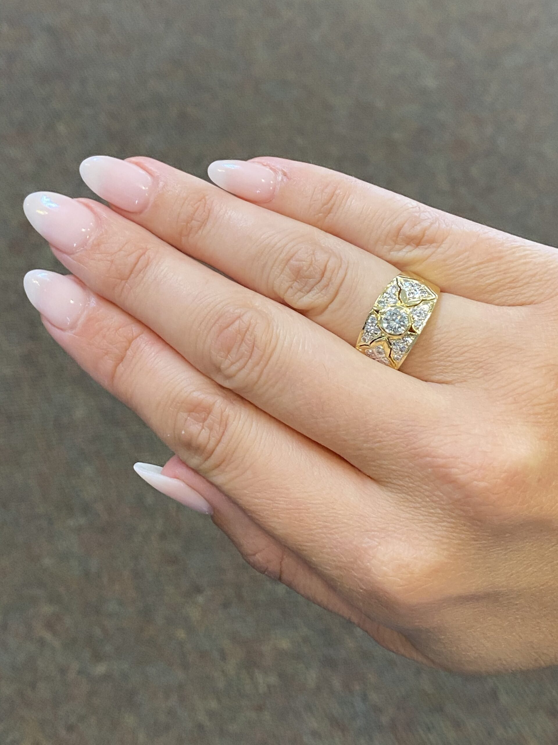 Vintage 18k Yellow Gold Genuine Bezel Set .40 Cttw Diamond Ring - Image 7
