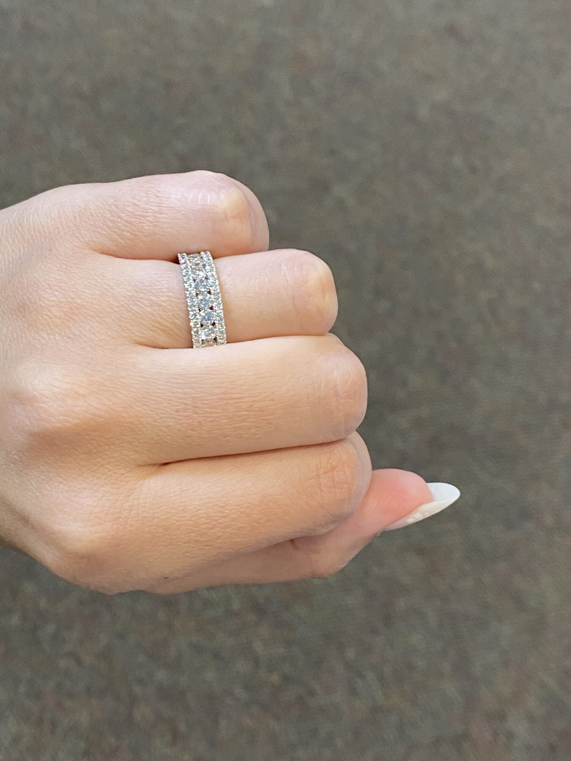 14k White Gold 1.40 Cttw Genuine Round Brilliant Cut Diamond 3 Row Band - Image 7