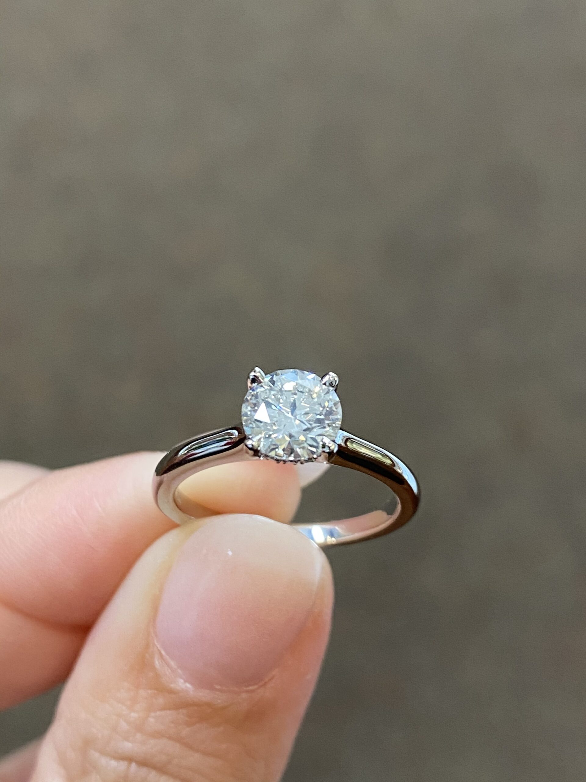 Platinum G.I.A. Certified 1.07 Carat Round Brilliant Cut Diamond Solitaire - Image 5