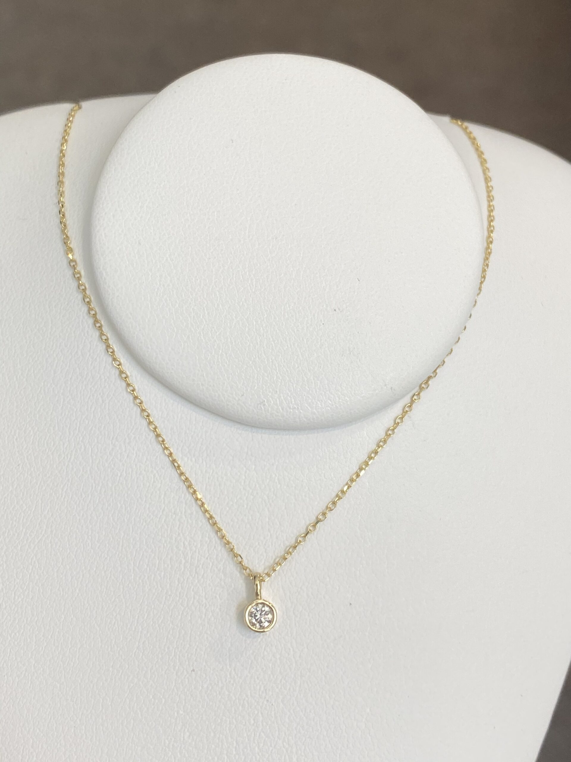 14k Genuine .07 Cttw Diamond Bezel Pendant - Image 5