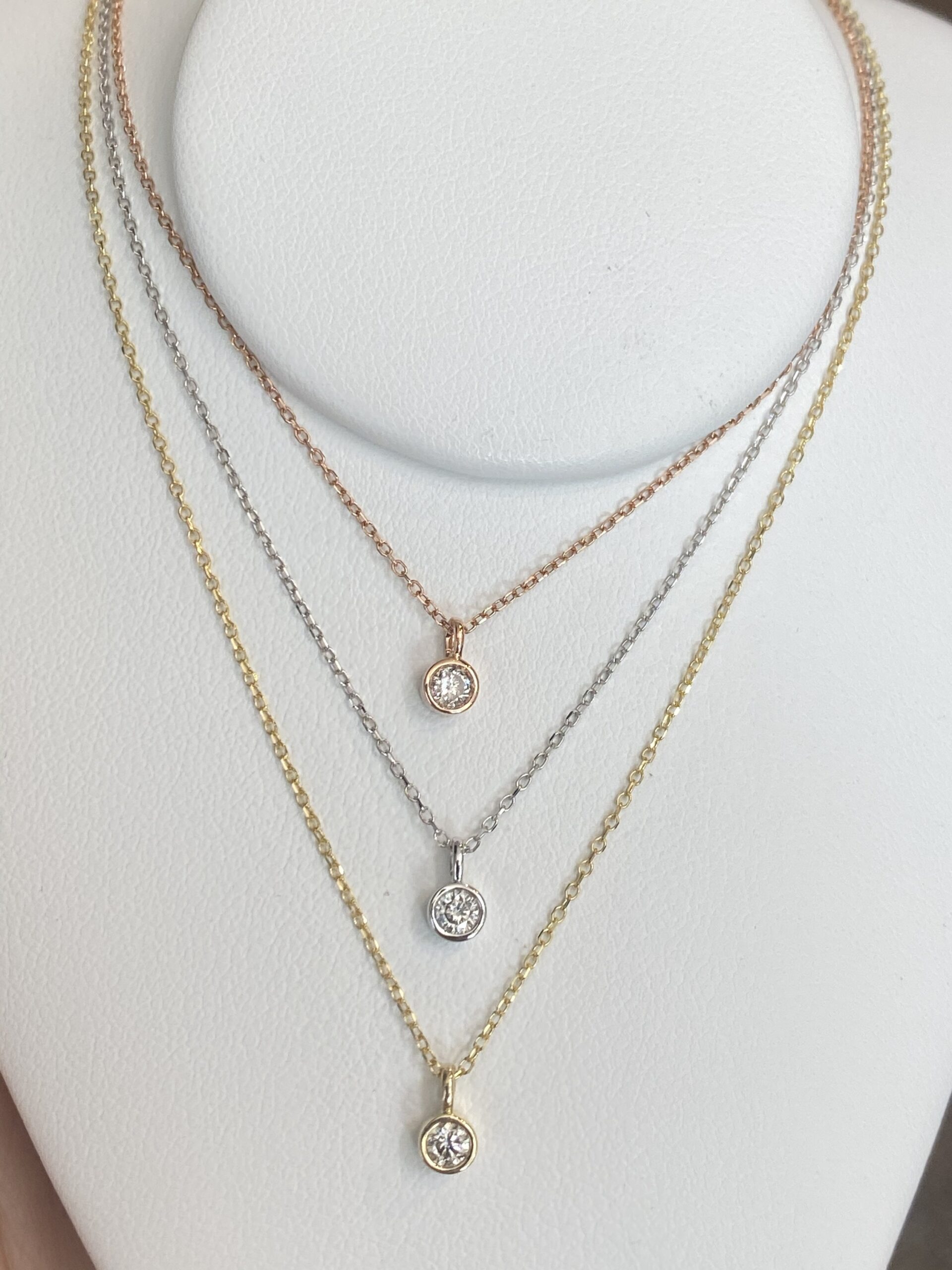 14k Genuine .07 Cttw Diamond Bezel Pendant - Image 3