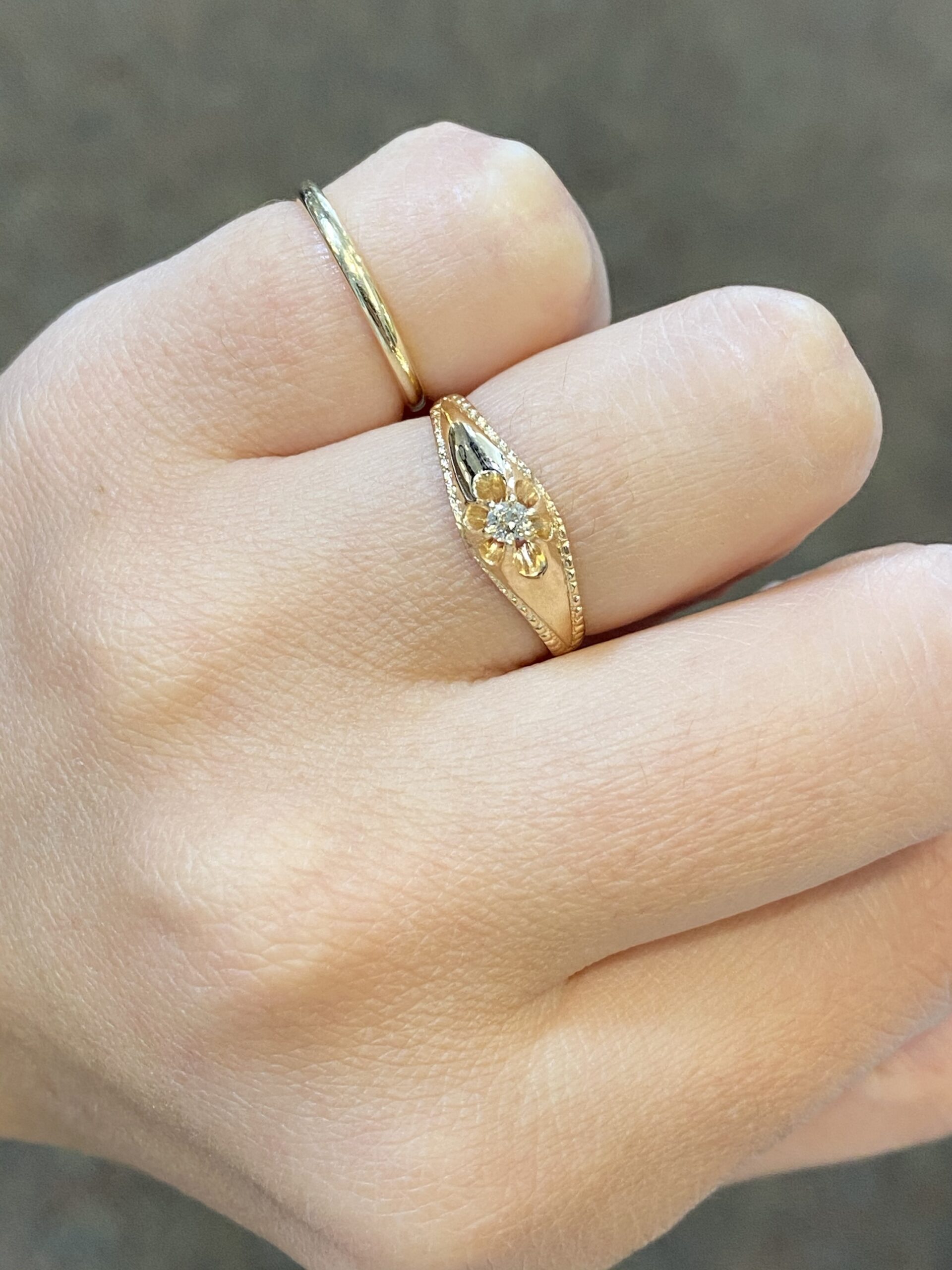 Vintage 14k Yellow Gold .07 Cttw European Cut Diamond Ring - Image 7