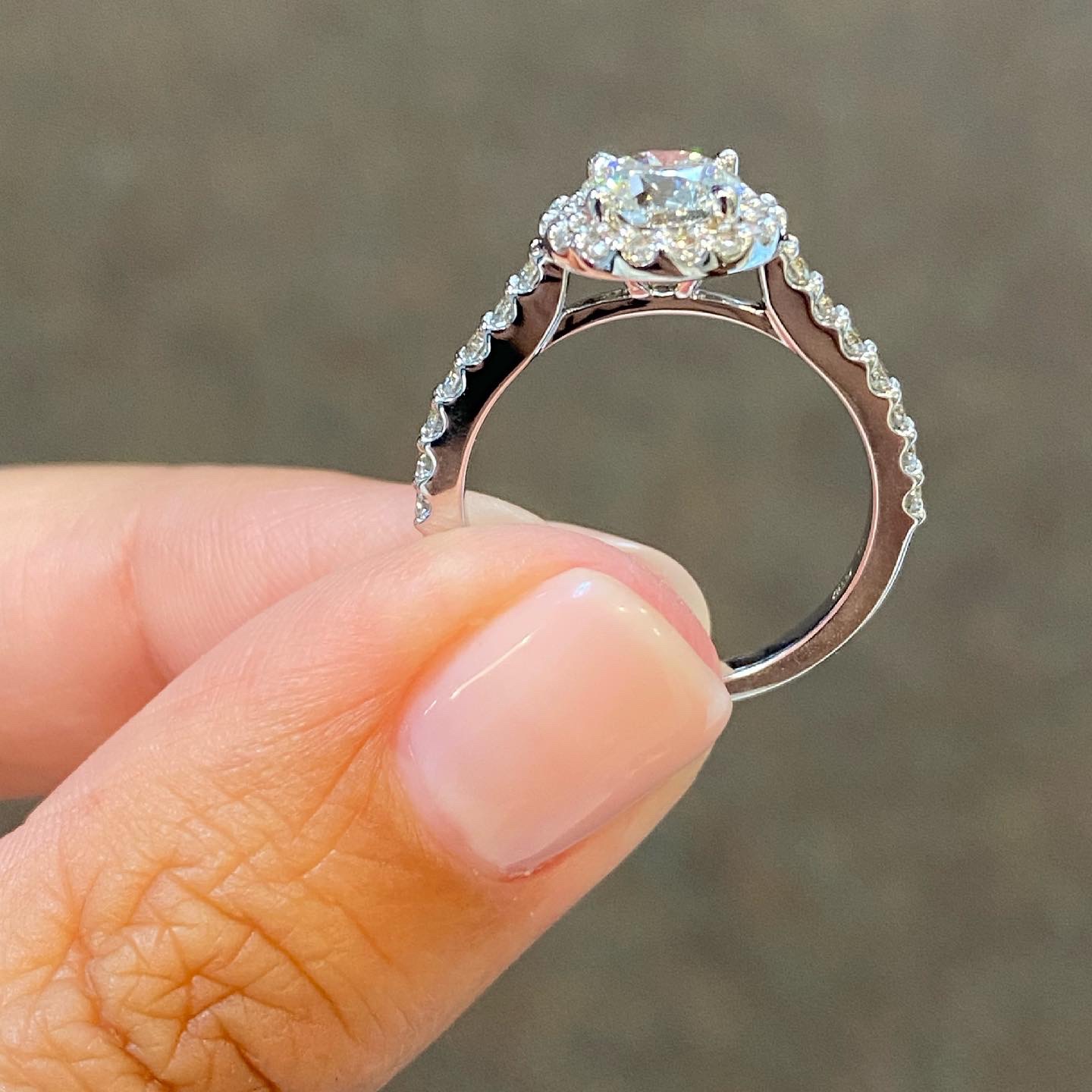 14k White Gold Genuine .92 Cttw G.I.A. Certified Round Brilliant Cut Diamond Halo Ring - Image 15