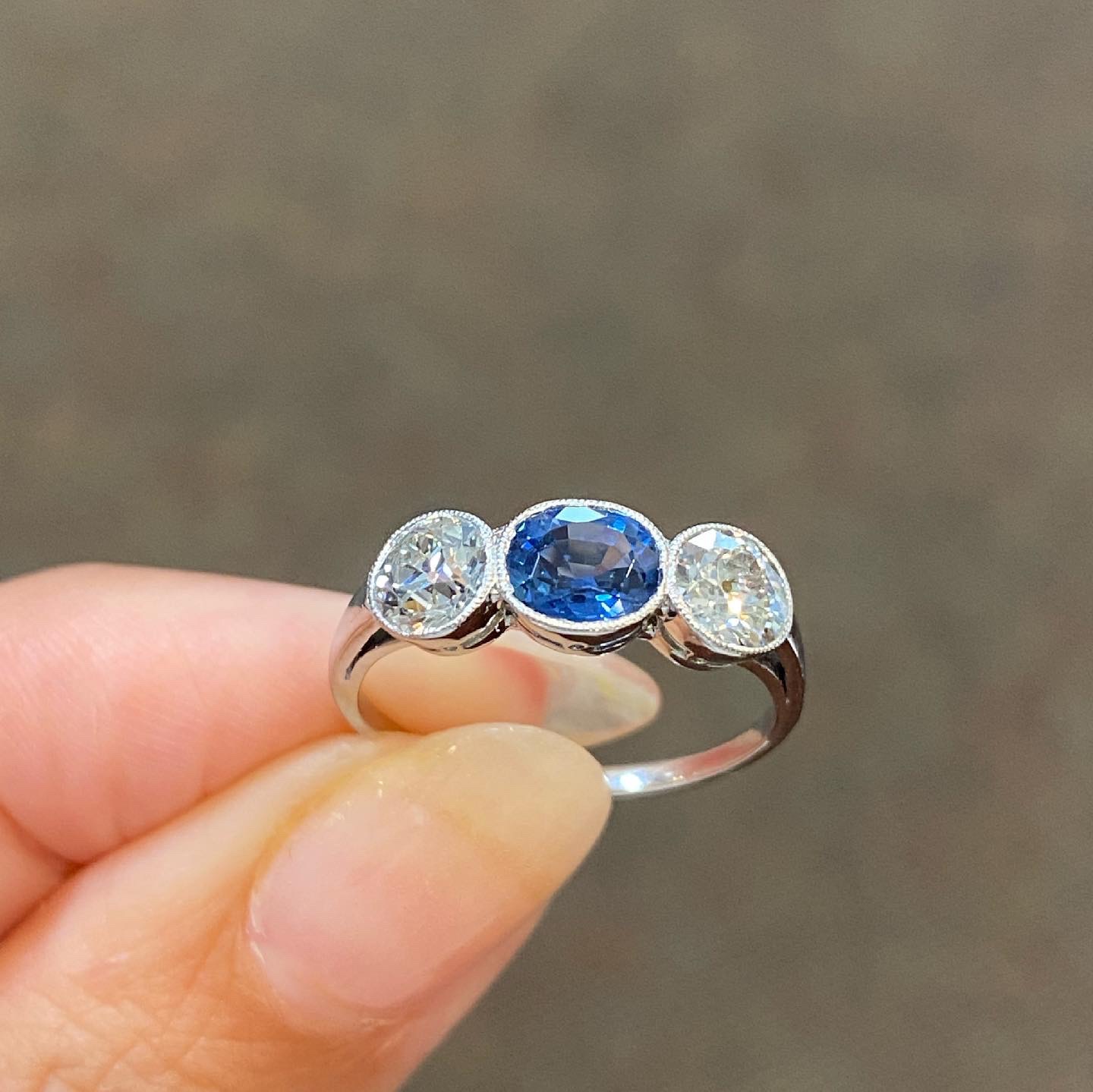 Antique Platinum Genuine Sapphire & Diamond 3 Stone Ring - Image 9