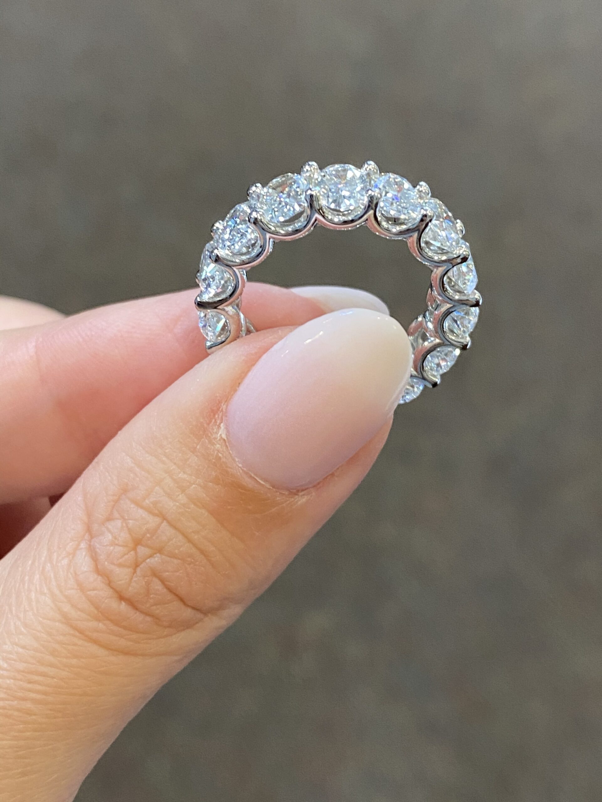 Platinum 7.65 Cttw Genuine Oval Diamond Eternity Band - Image 5