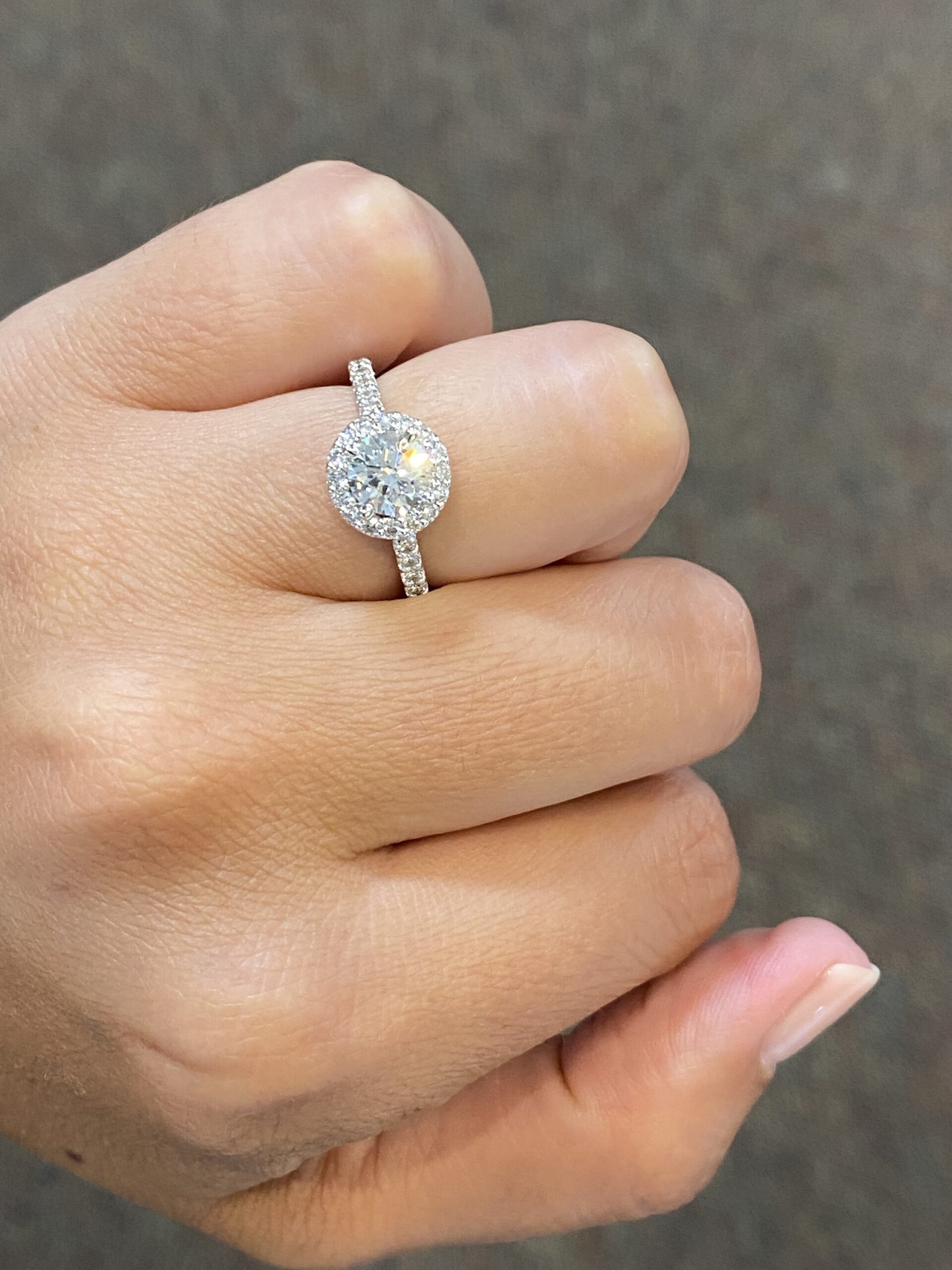 14k White Gold Genuine .92 Cttw G.I.A. Certified Round Brilliant Cut Diamond Halo Ring - Image 8