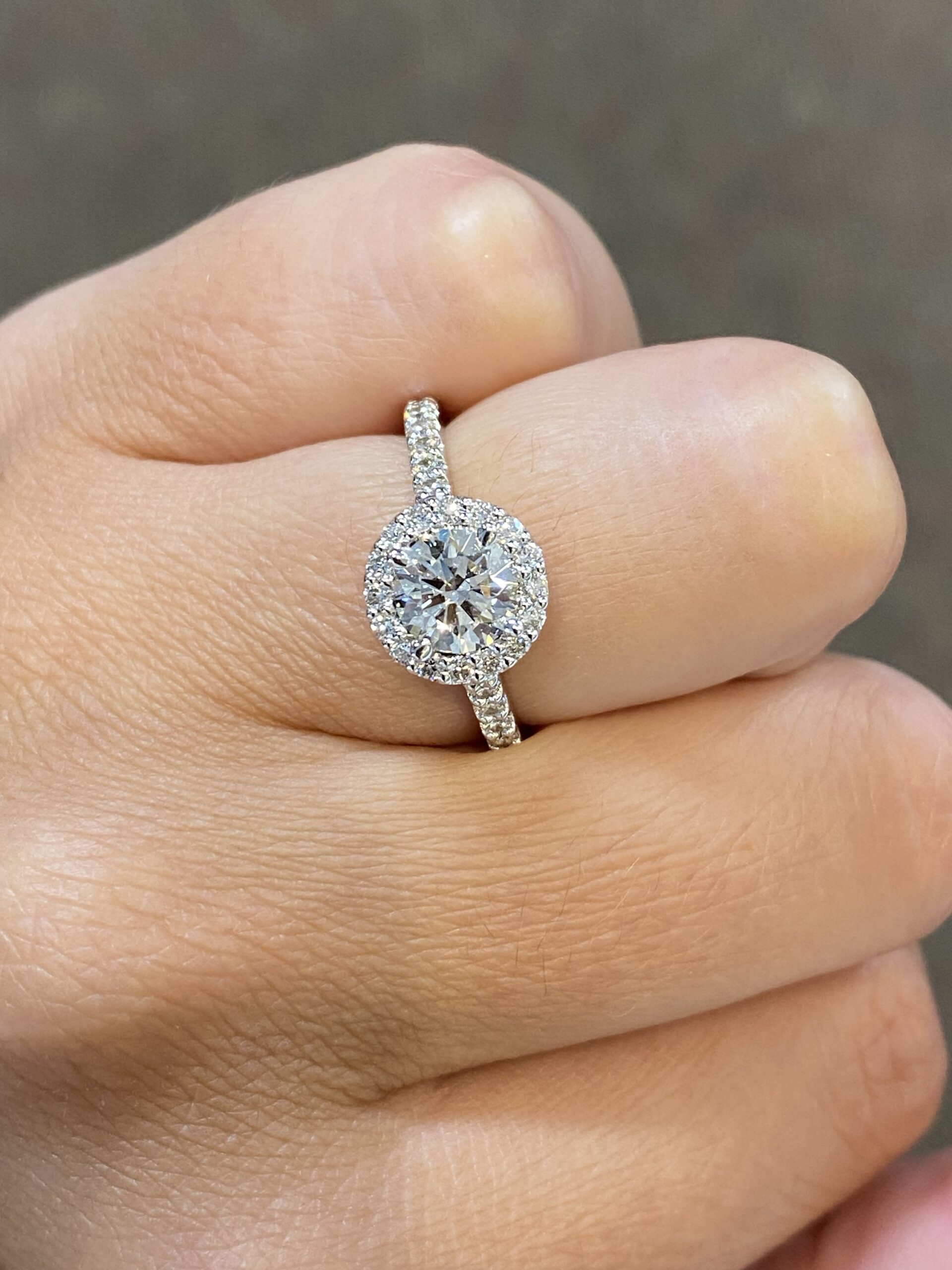 14k White Gold Genuine .92 Cttw G.I.A. Certified Round Brilliant Cut Diamond Halo Ring - Image 9