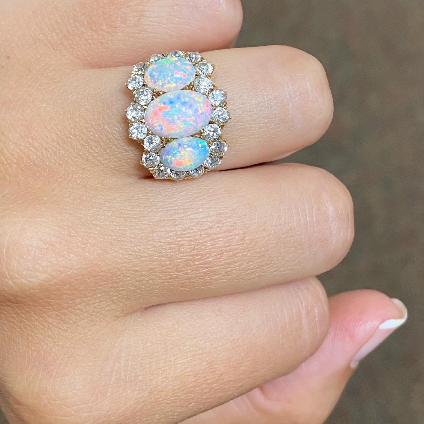 Antique 18k Yellow Gold Genuine Opal & Old Mine Cut Diamond Cluster Ring - Image 15