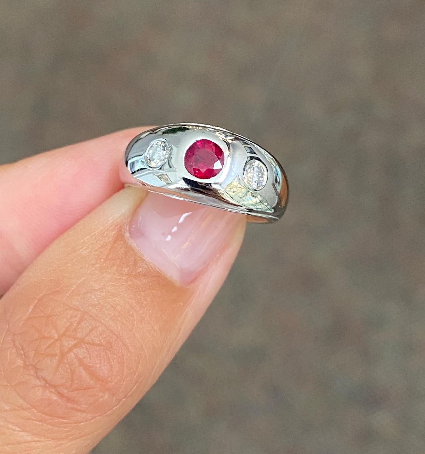 Vintage 14k White Gold 1/4 Cttw Fine Ruby & Diamond Gypsy Ring - Image 5