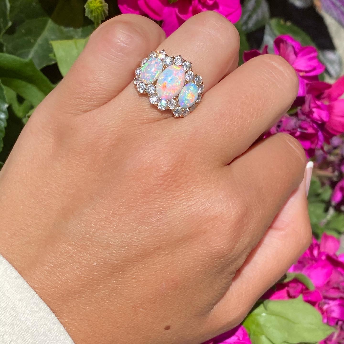 Antique 18k Yellow Gold Genuine Opal & Old Mine Cut Diamond Cluster Ring - Image 14