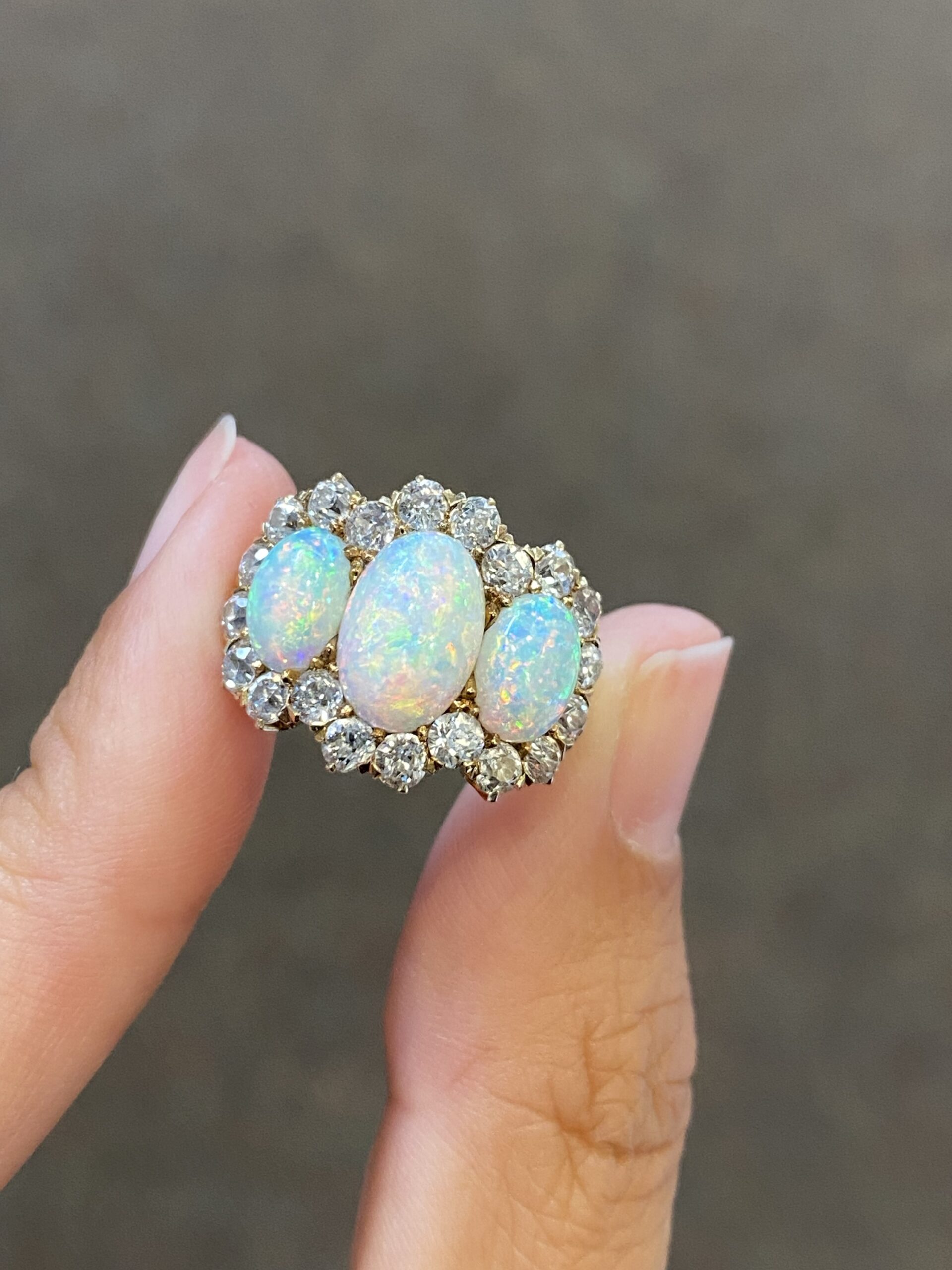 Antique 18k Yellow Gold Genuine Opal & Old Mine Cut Diamond Cluster Ring - Image 4