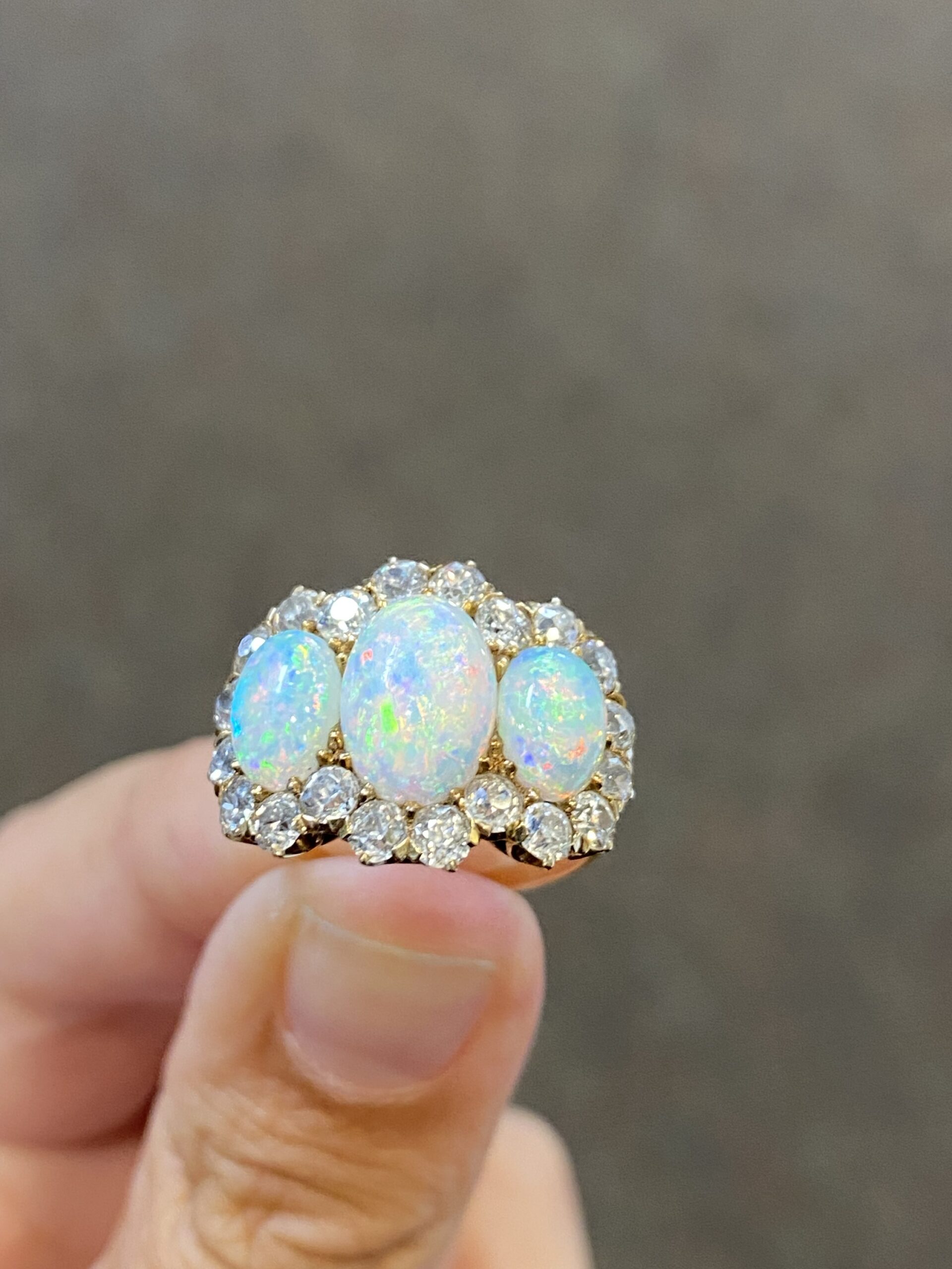 Antique 18k Yellow Gold Genuine Opal & Old Mine Cut Diamond Cluster Ring - Image 2
