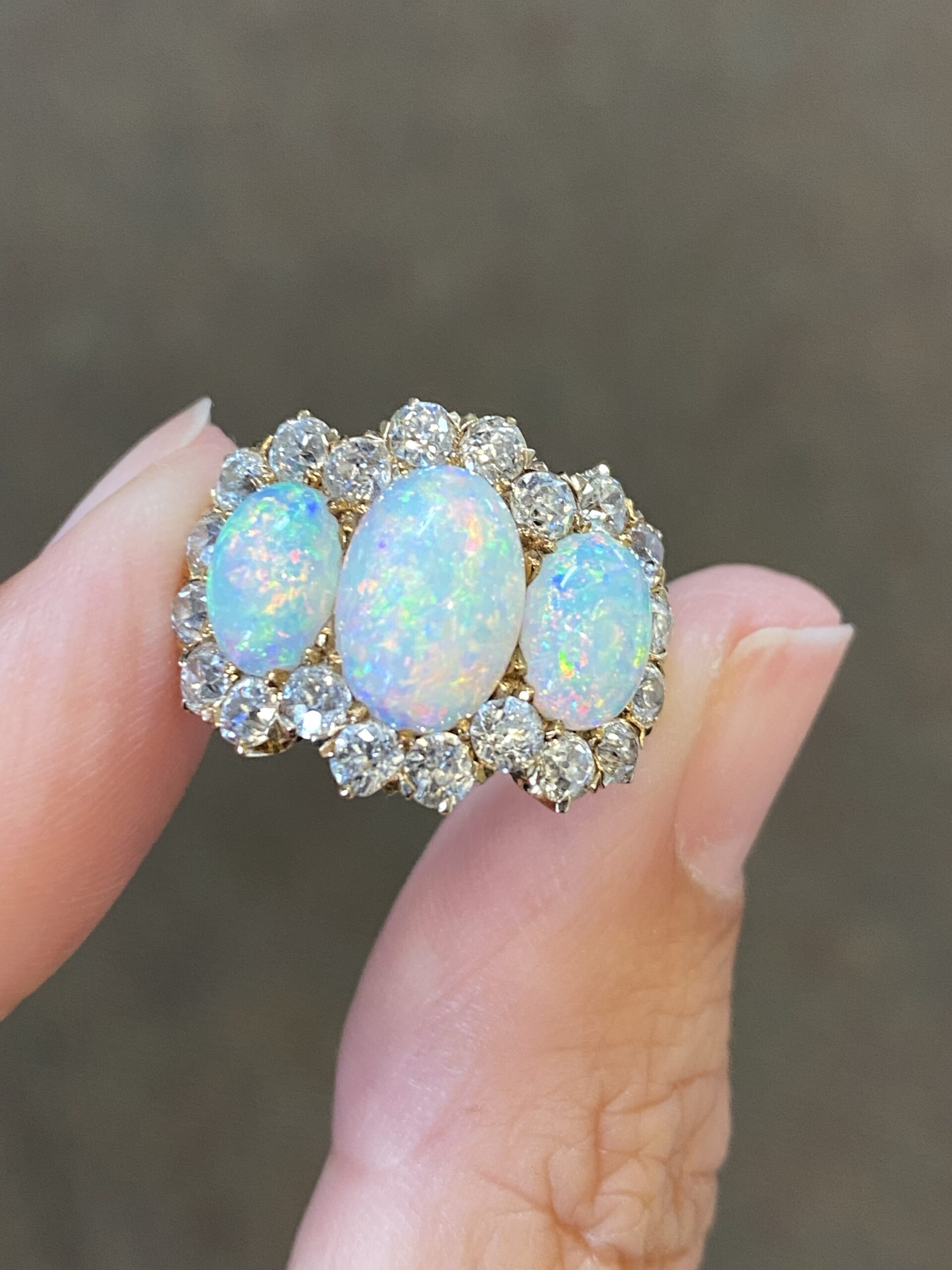 Antique 18k Yellow Gold Genuine Opal & Old Mine Cut Diamond Cluster Ring