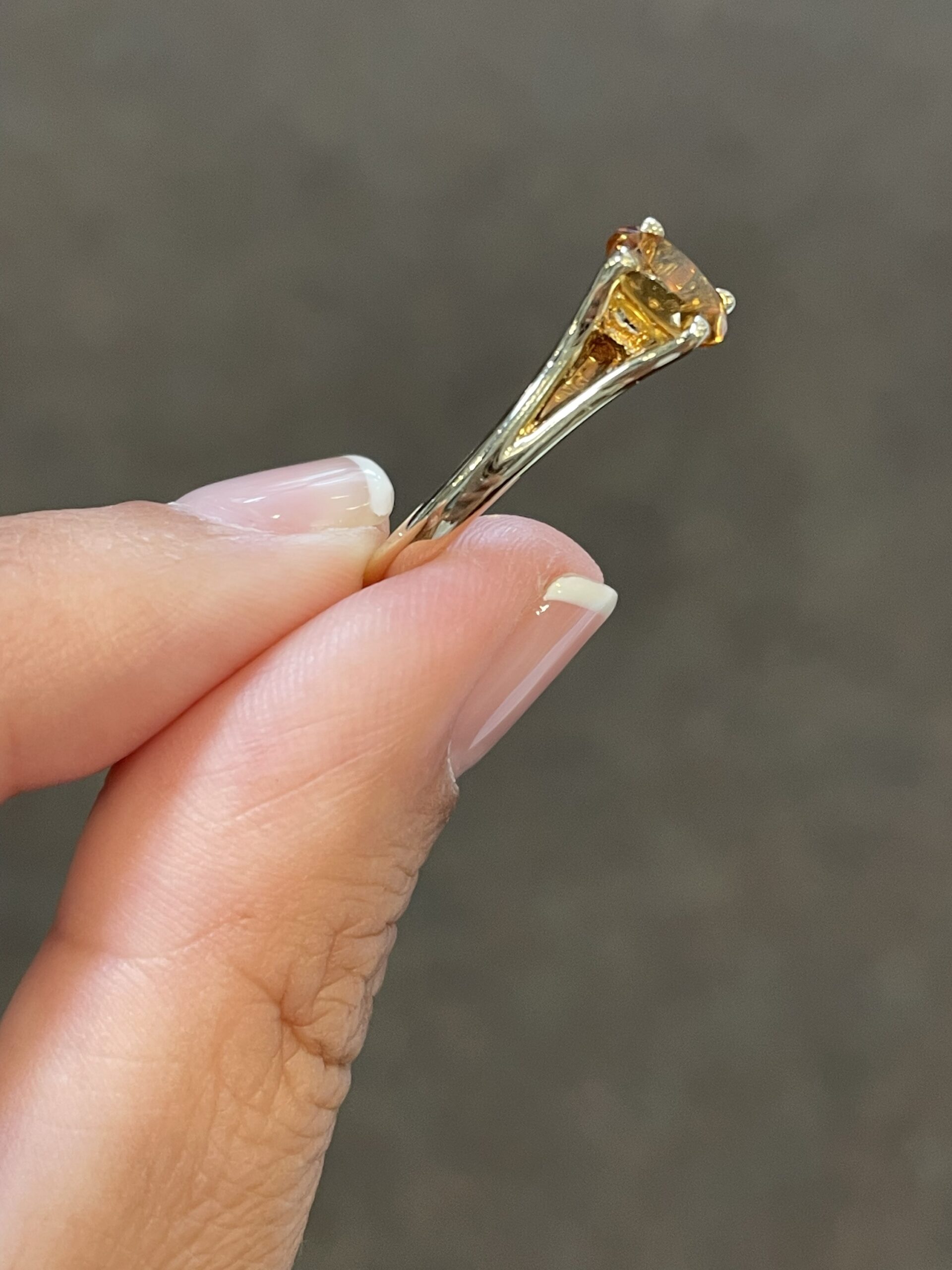 14k Yellow Gold Genuine Oval Shaped Citrine Split Shank Ring - Image 4