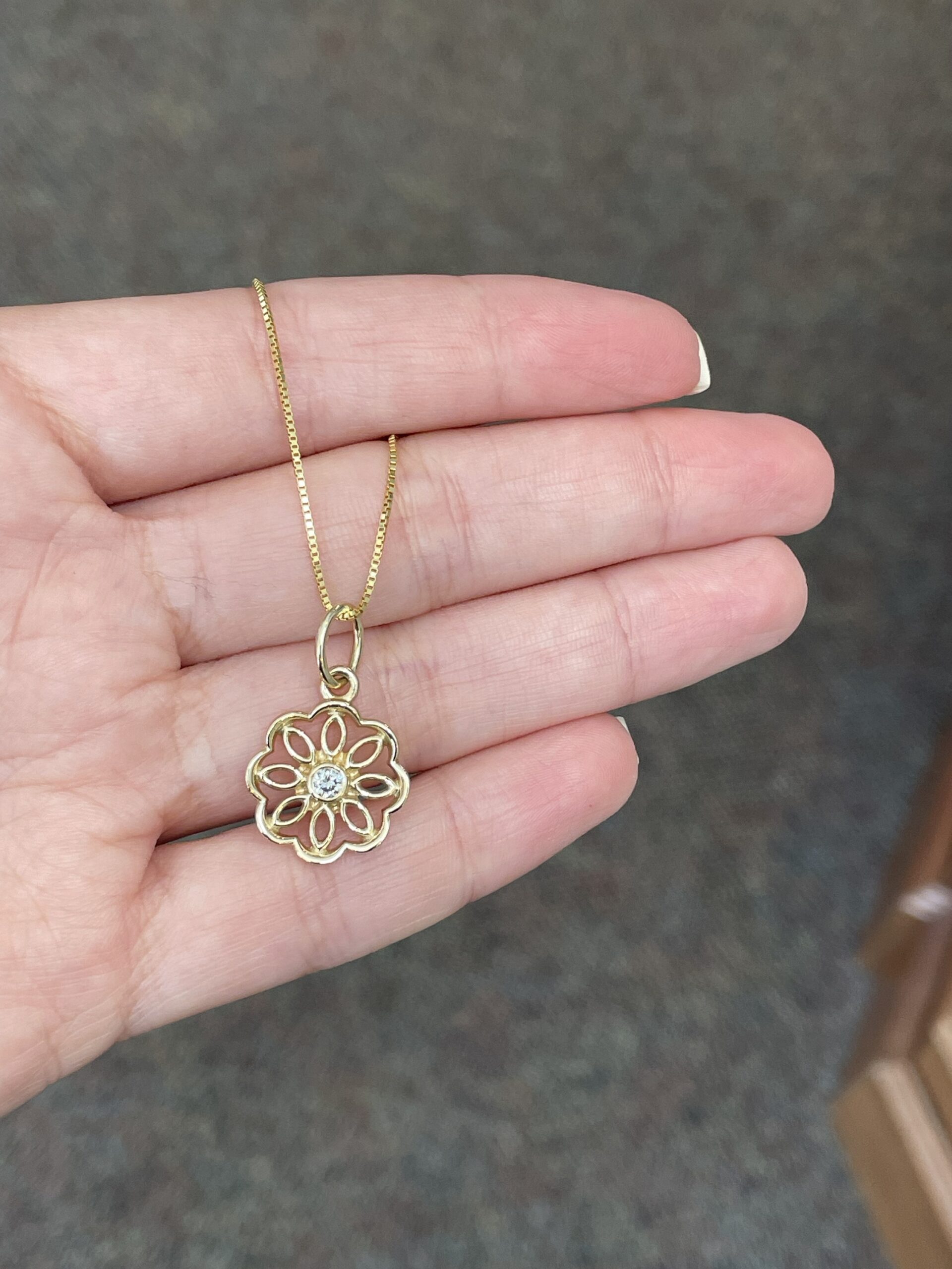 14k Yellow Gold Filigree Floral Motif Genuine Round Brilliant Cut Diamond Pendant - Image 2