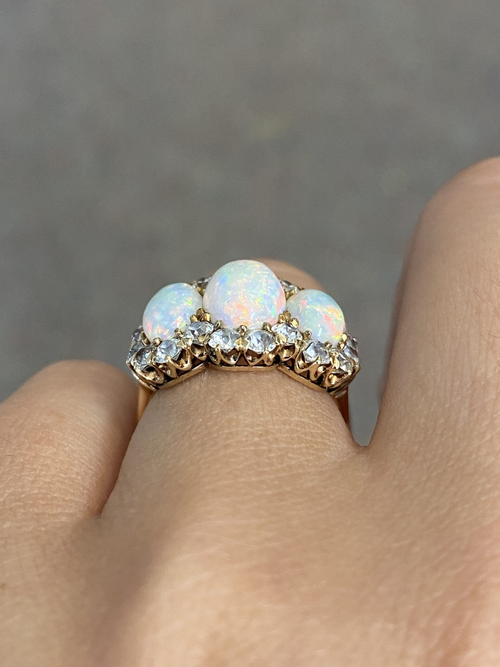 Antique 18k Yellow Gold Genuine Opal & Old Mine Cut Diamond Cluster Ring - Image 12