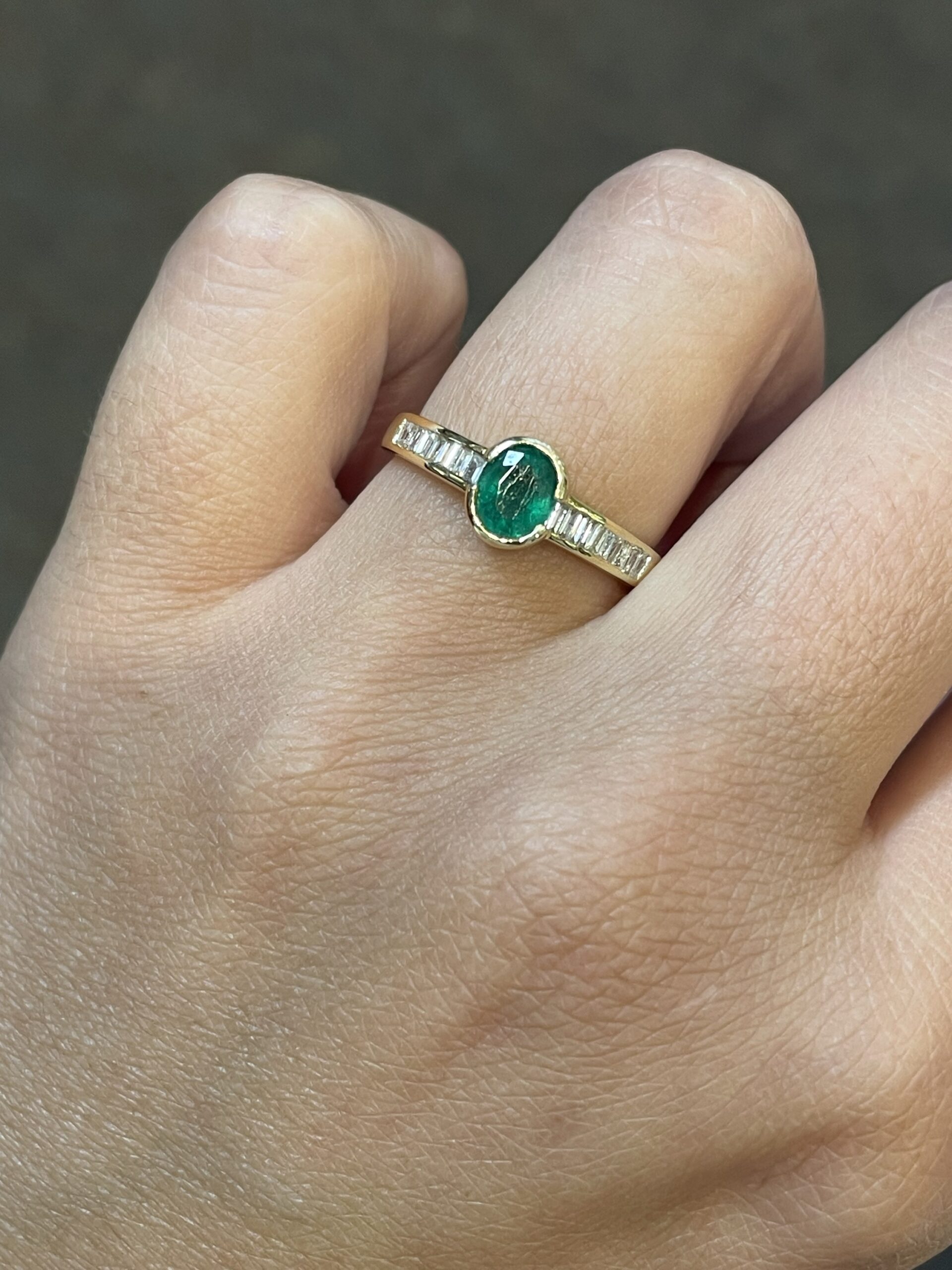 18k Yellow Gold Genuine .60 Cttw Emerald & Diamond Ring - Image 8
