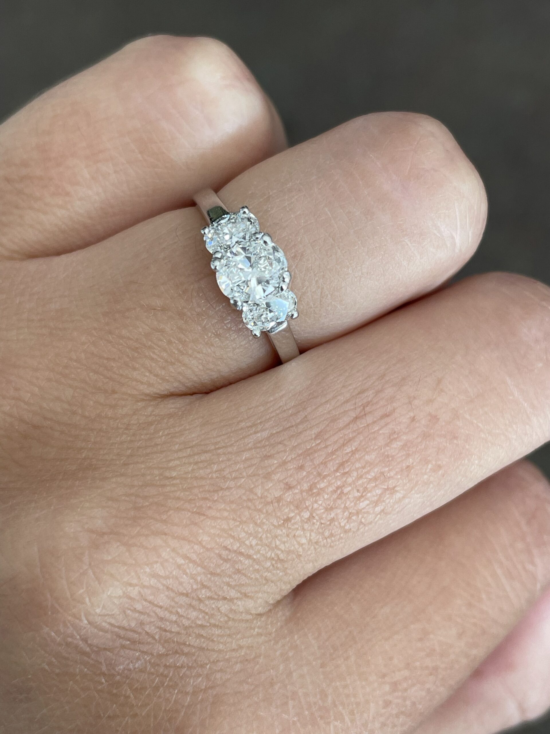 18k White Gold Genuine 1.05 Cttw Oval Brilliant Cut Diamond 3 Stone Engagement Ring - Image 30