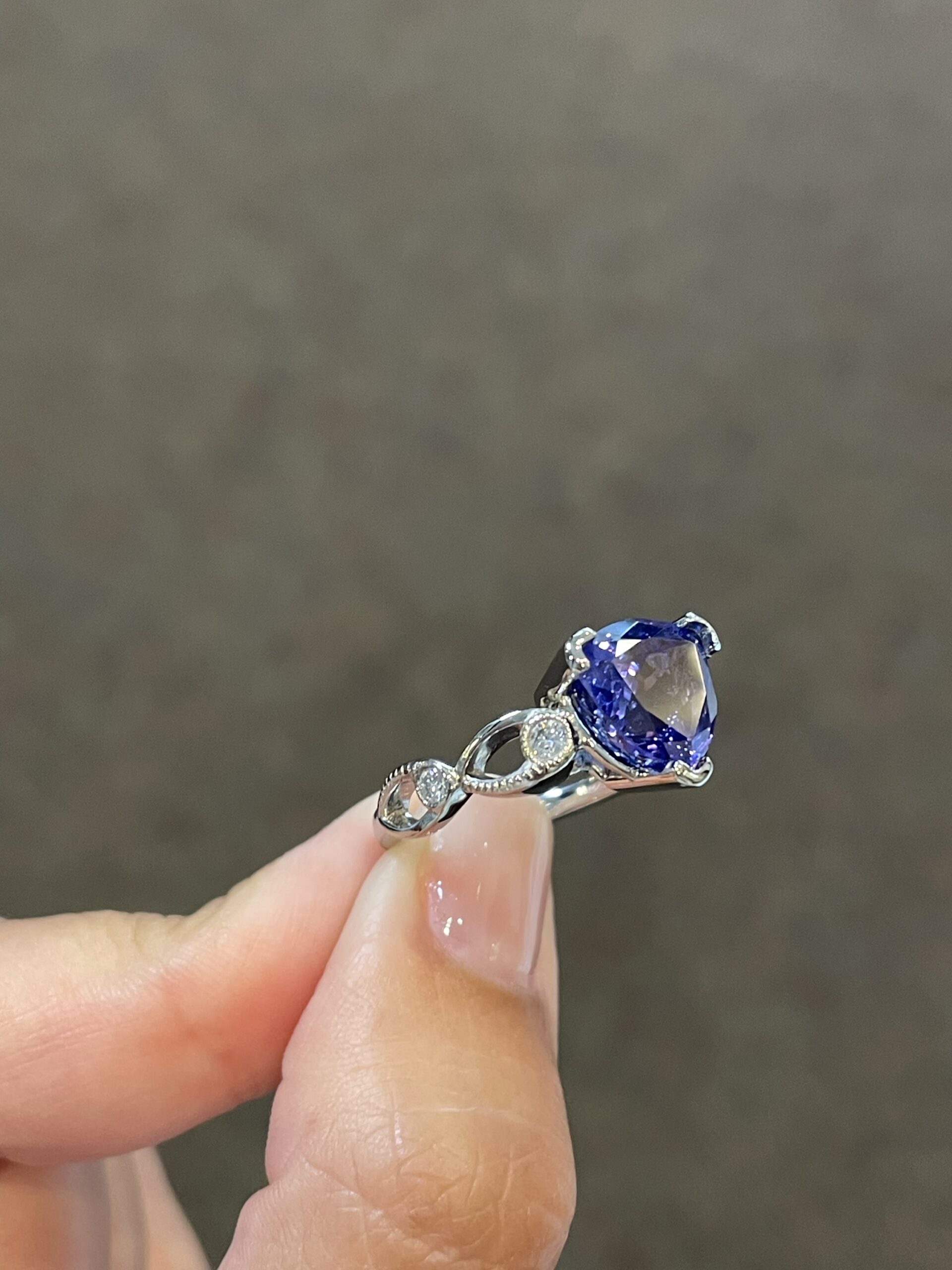14k White Gold Genuine 4.55 Cttw Tanzanite & Diamond Ring - Image 4