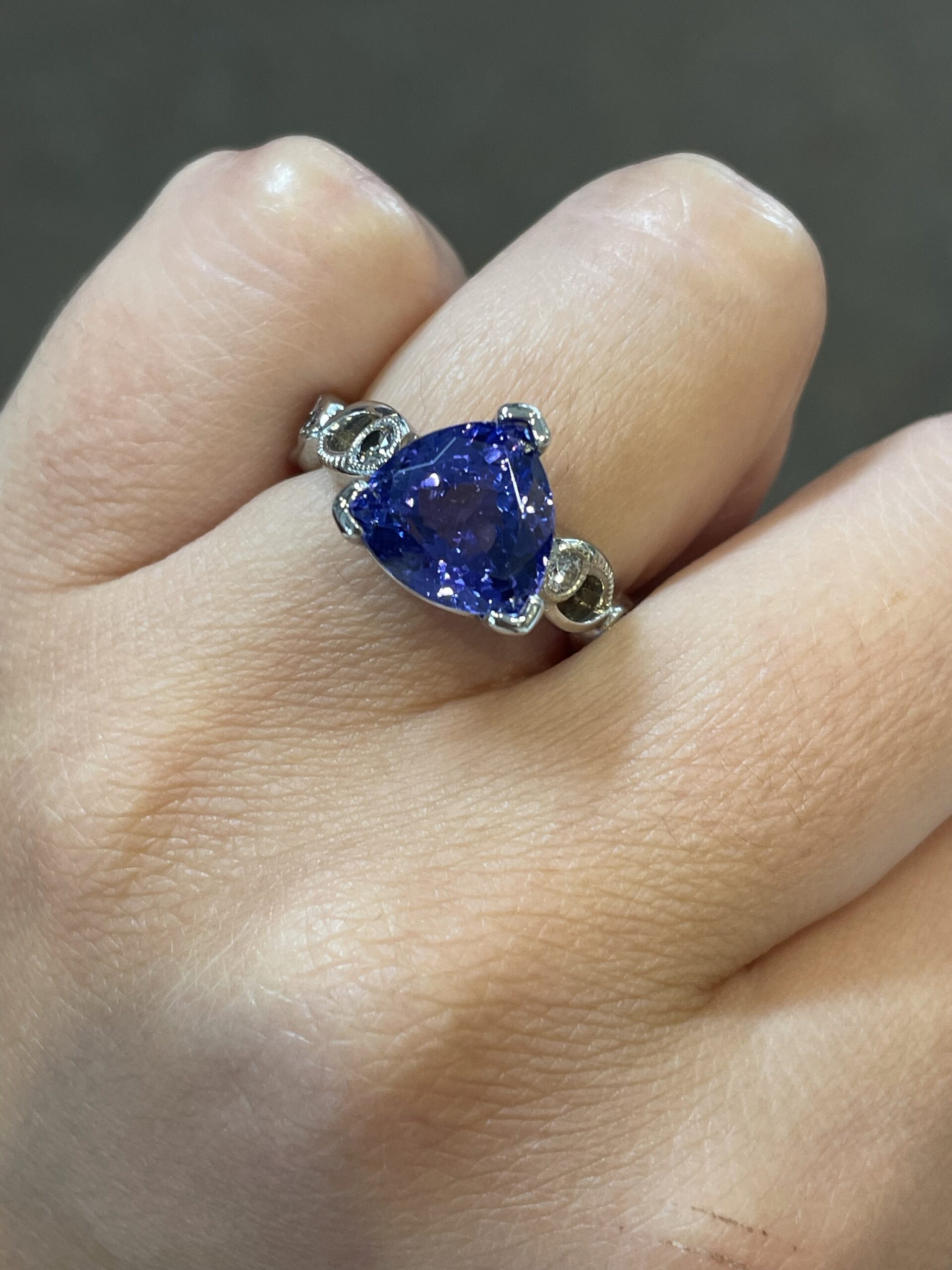 14k White Gold Genuine 4.55 Cttw Tanzanite & Diamond Ring - Image 11