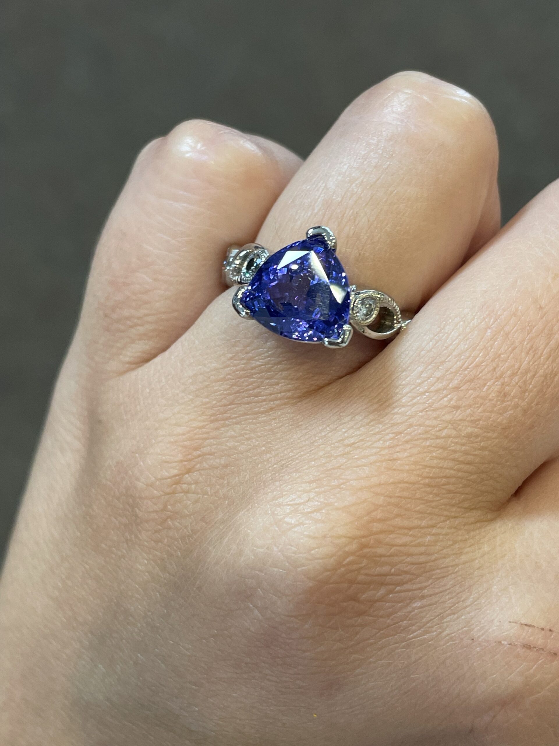 14k White Gold Genuine 4.55 Cttw Tanzanite & Diamond Ring - Image 13