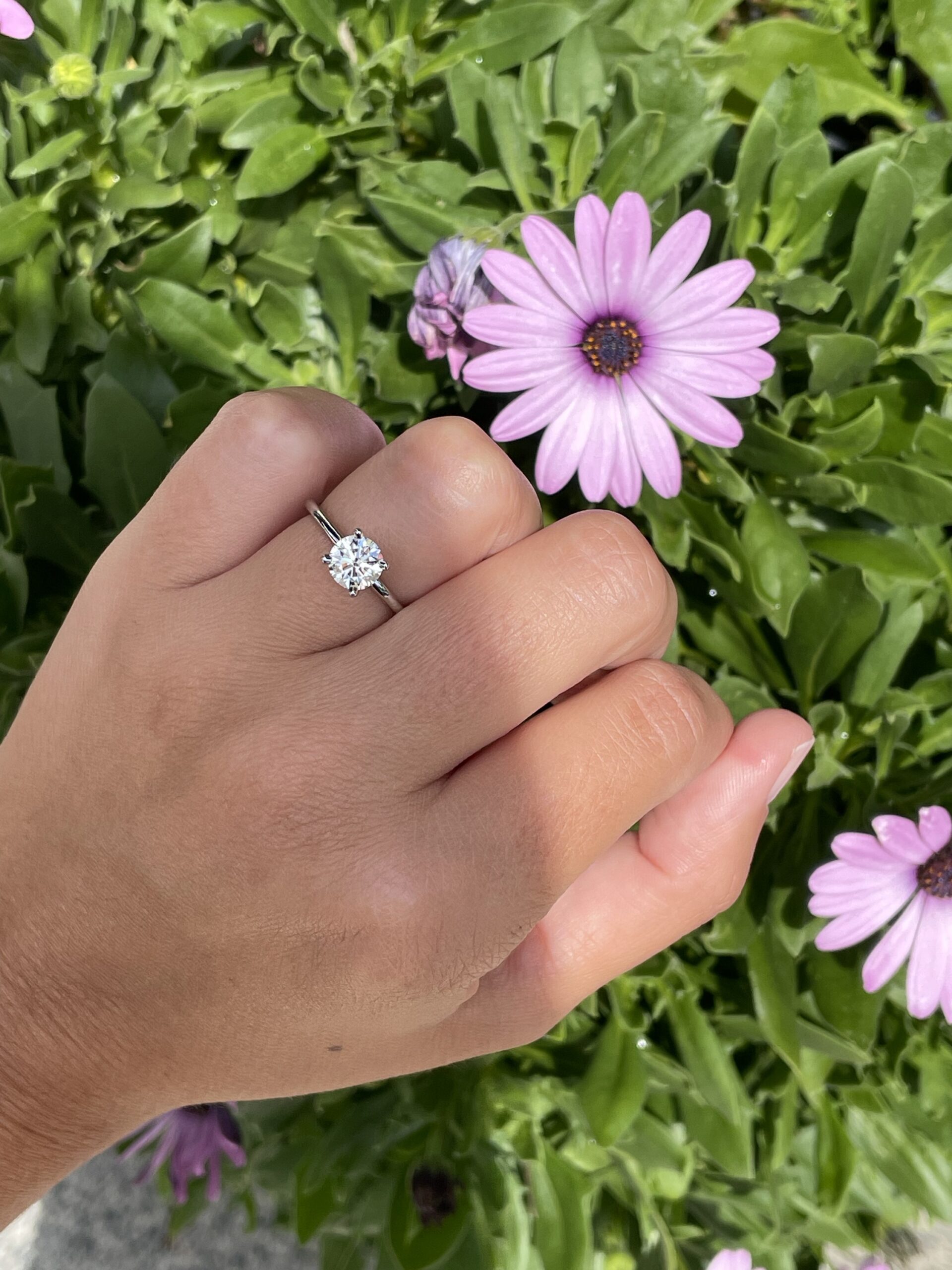 Platinum G.I.A. Certified 1.05 Carat Round Brilliant Cut Diamond Solitaire - Image 7