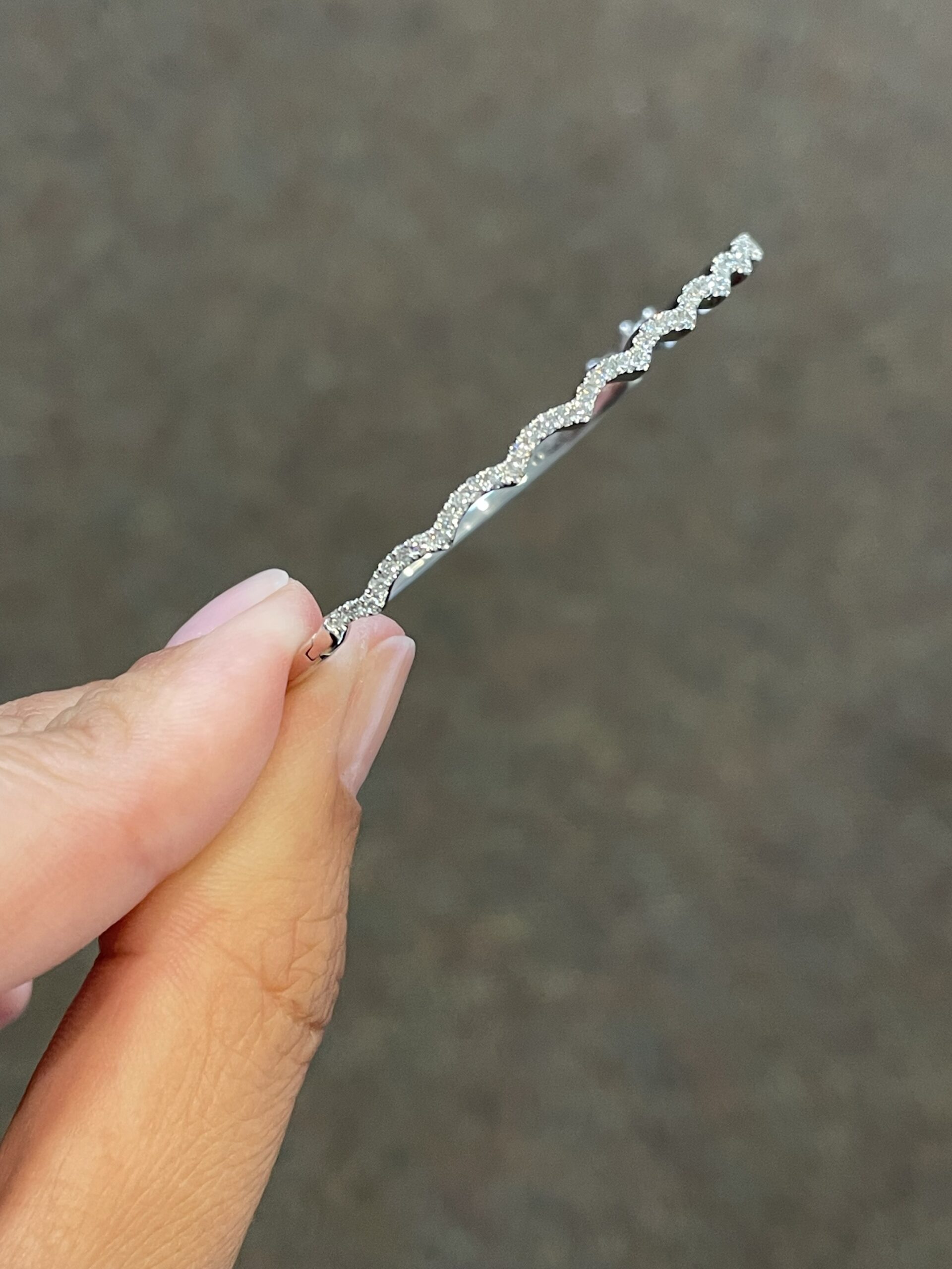 14k White Gold .48 Cttw Genuine Round Brilliant Cut Diamond Wavy Bangle Bracelet - Image 5