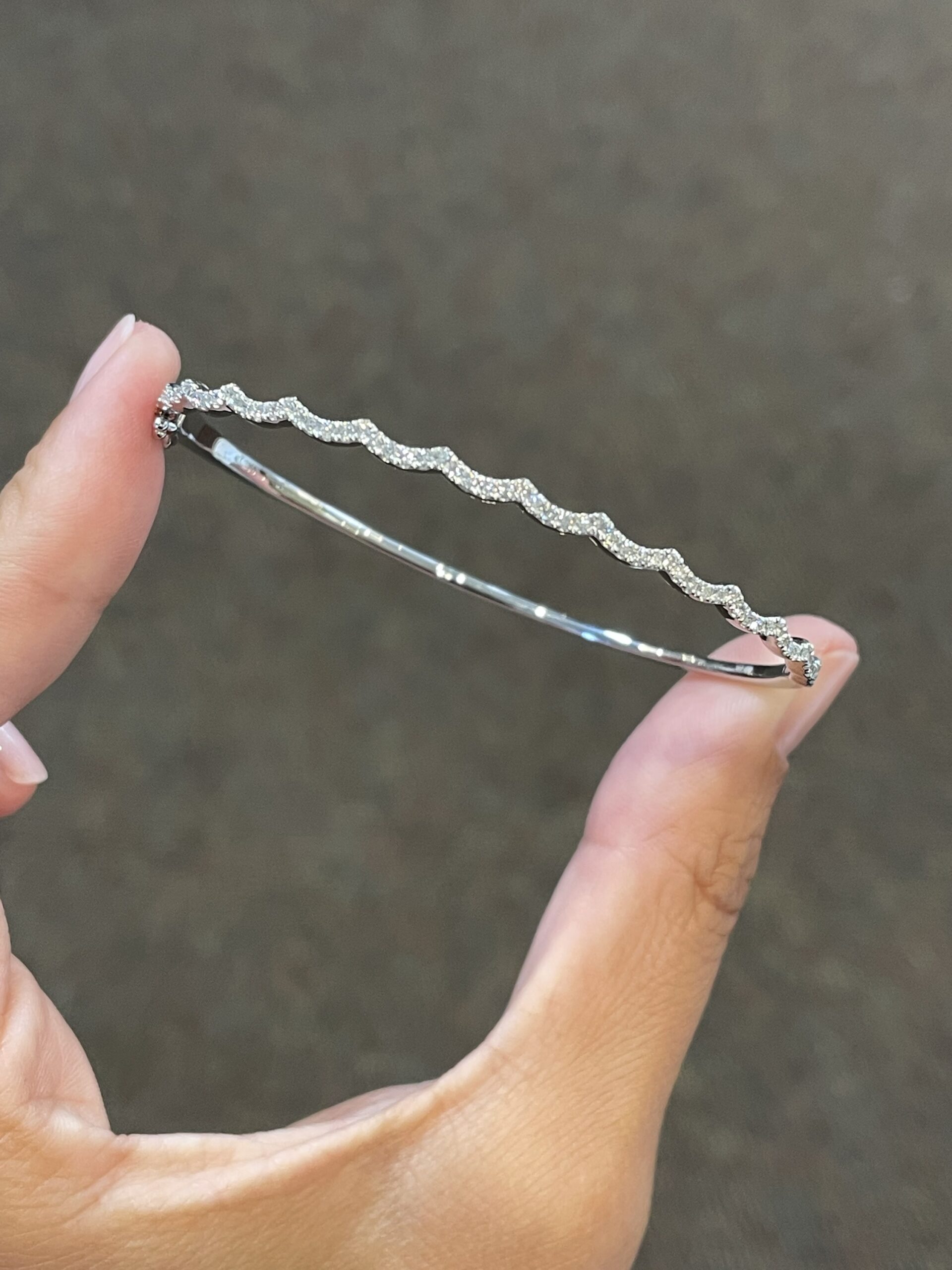 14k White Gold .48 Cttw Genuine Round Brilliant Cut Diamond Wavy Bangle Bracelet - Image 3