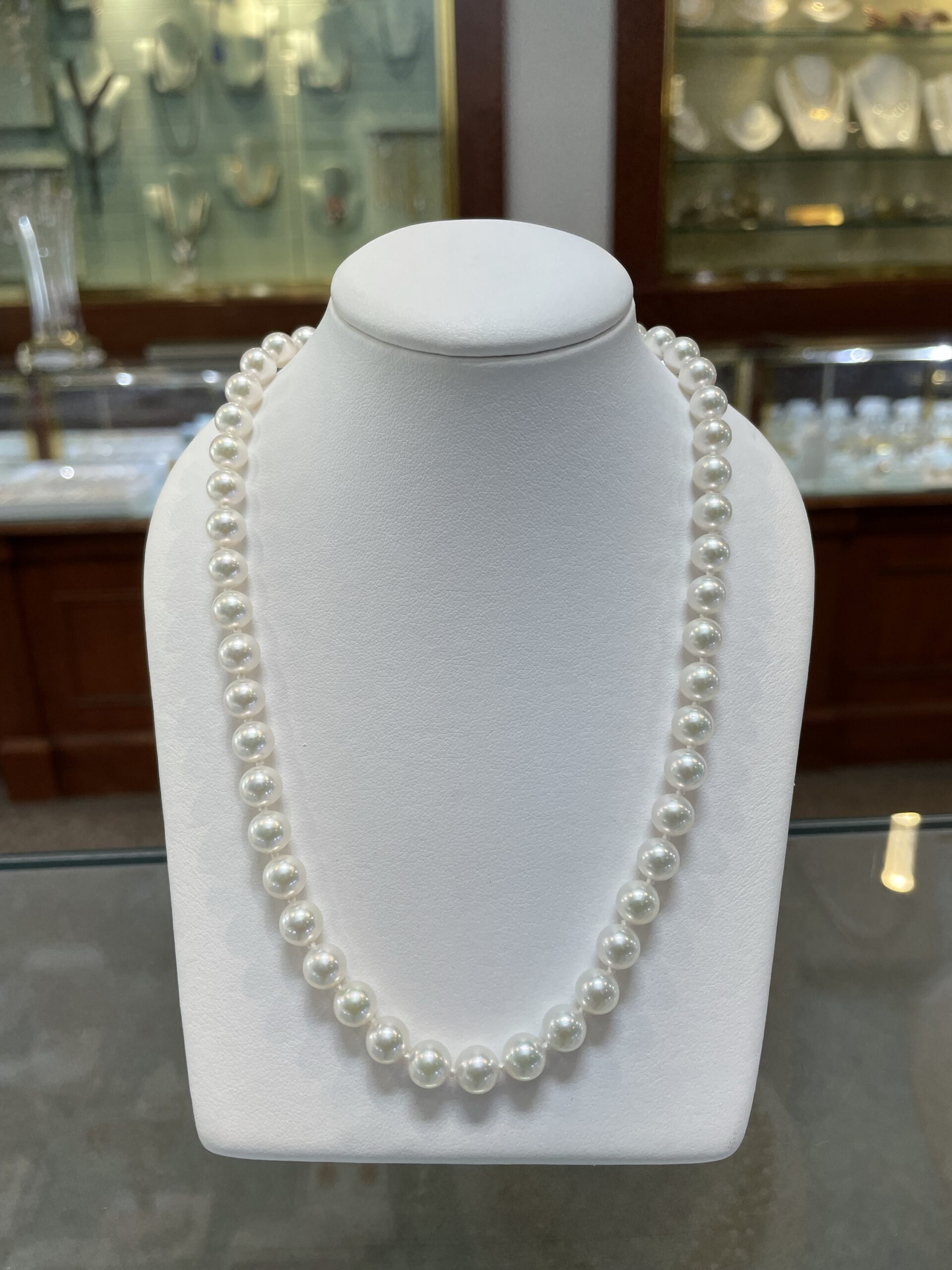 Cultured 6.5-7 MM Akoya Pearl Strand with 14k White Gold Diamond Clasp - Image 4