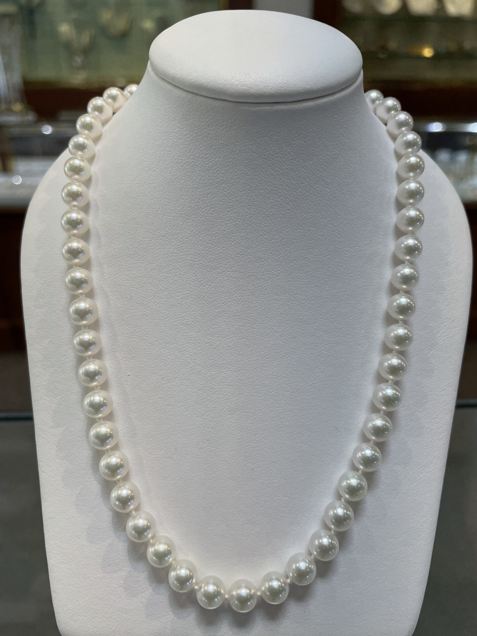 Cultured 6.5-7 MM Akoya Pearl Strand with 14k White Gold Diamond Clasp - Image 5