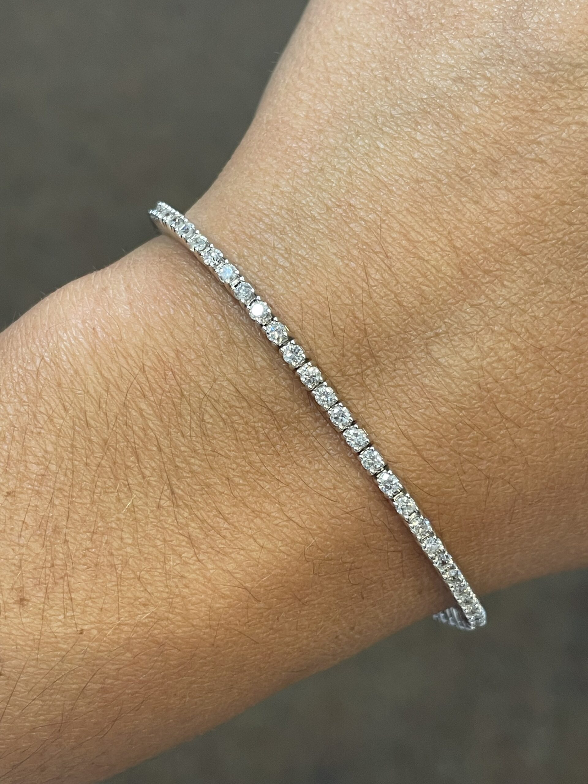 14k White Gold 2.50 Cttw Genuine Round Brilliant Cut Diamond Tennis bracelet - Image 7
