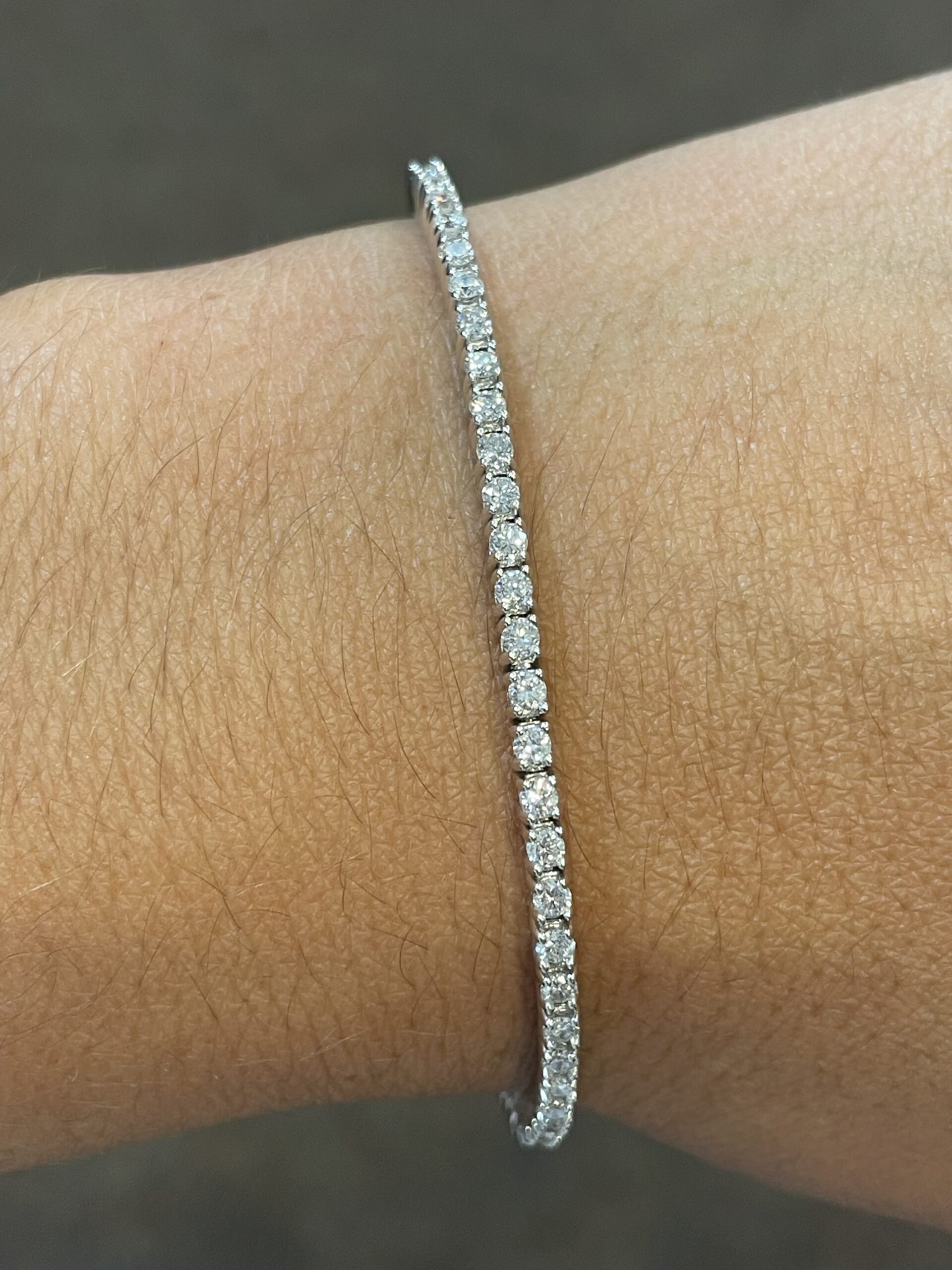 14k White Gold 2.50 Cttw Genuine Round Brilliant Cut Diamond Tennis bracelet - Image 6