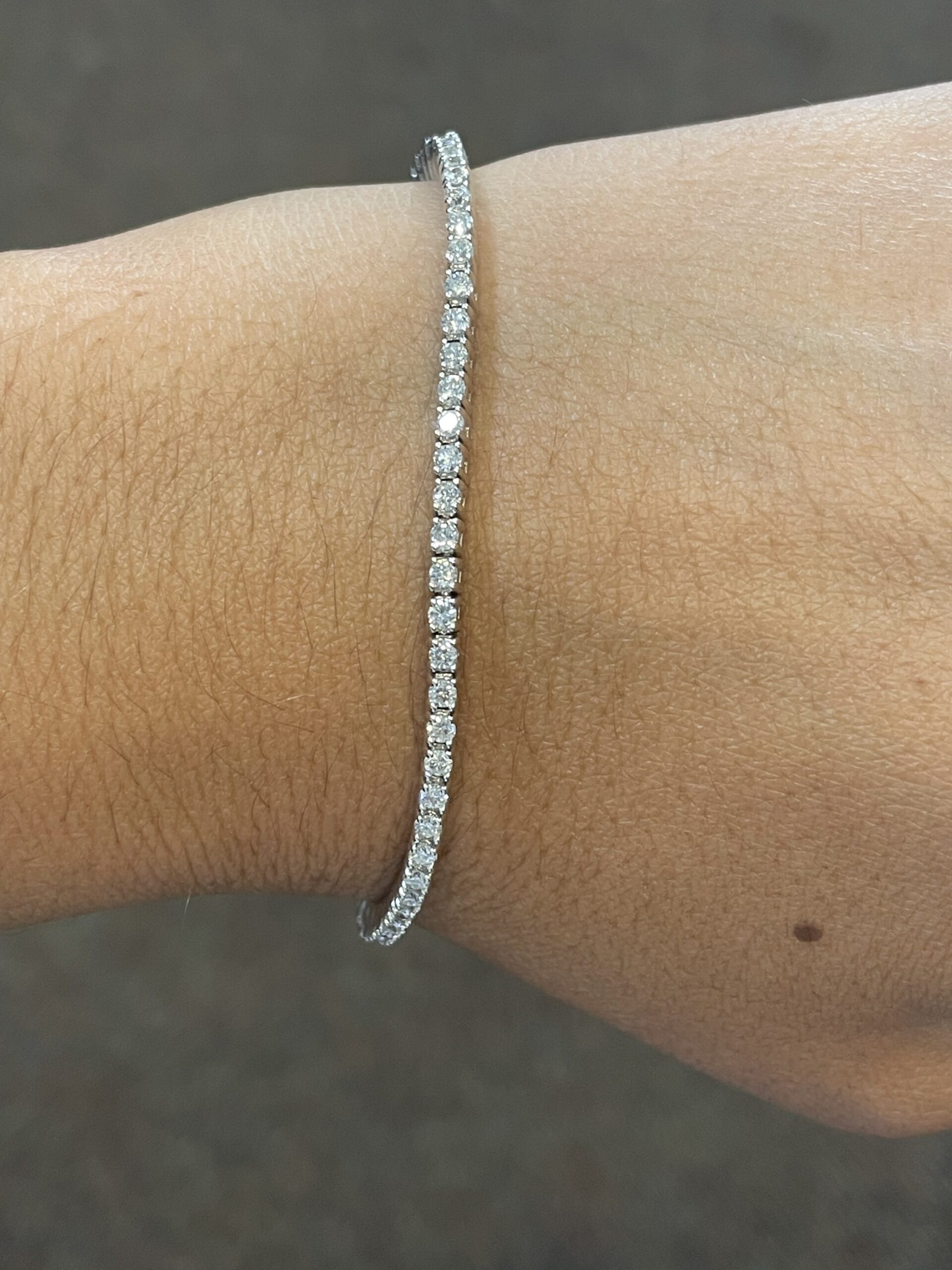 14k White Gold 2.50 Cttw Genuine Round Brilliant Cut Diamond Tennis bracelet - Image 12