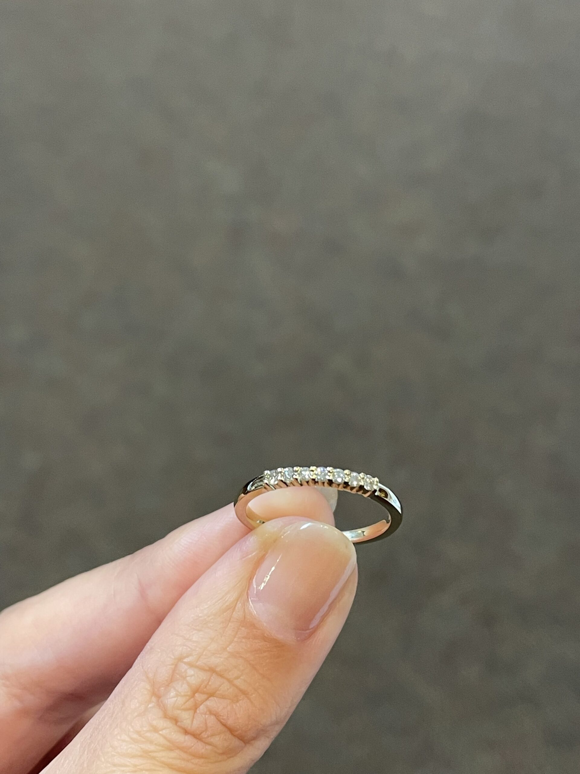 14k Yellow Gold 7 Stone Genuine .19 Cttw Round Brilliant Cut Diamond Shared Prong Band - Image 9