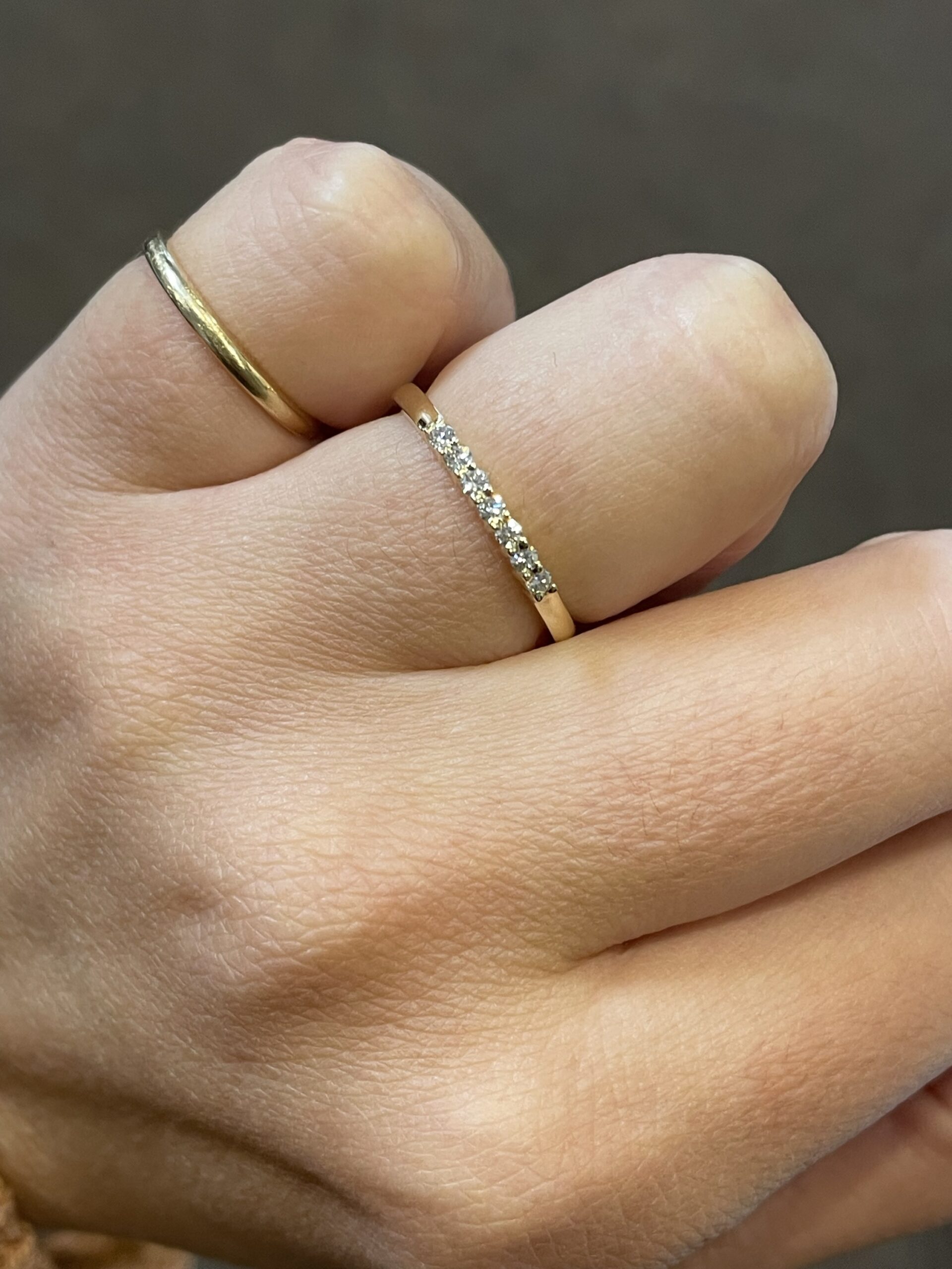 14k Yellow Gold 7 Stone Genuine .19 Cttw Round Brilliant Cut Diamond Shared Prong Band - Image 13