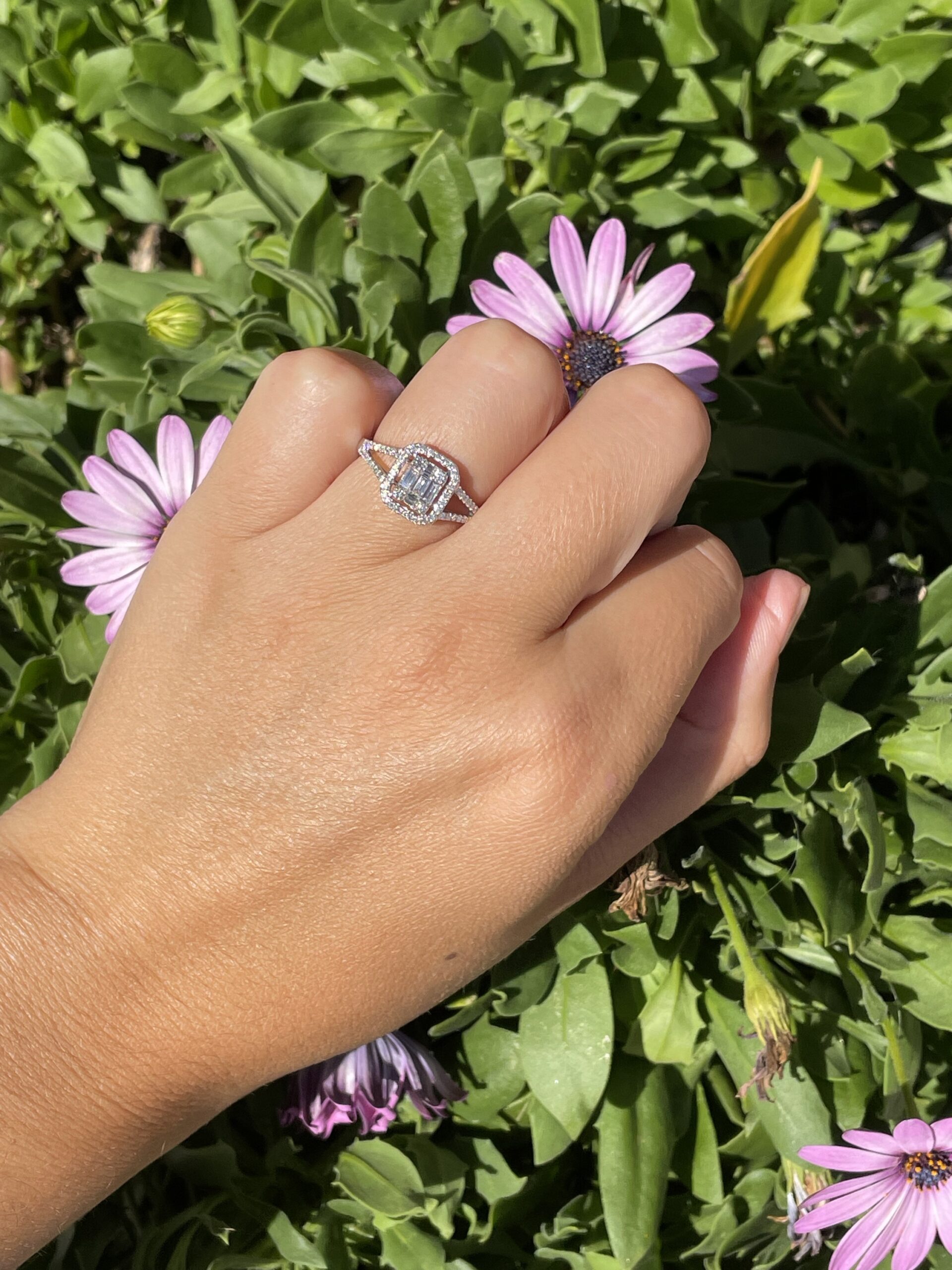 18k White Gold .45 Cttw Round Brilliant Cut Diamond & Diamond Baguette Cluster Ring - Image 19