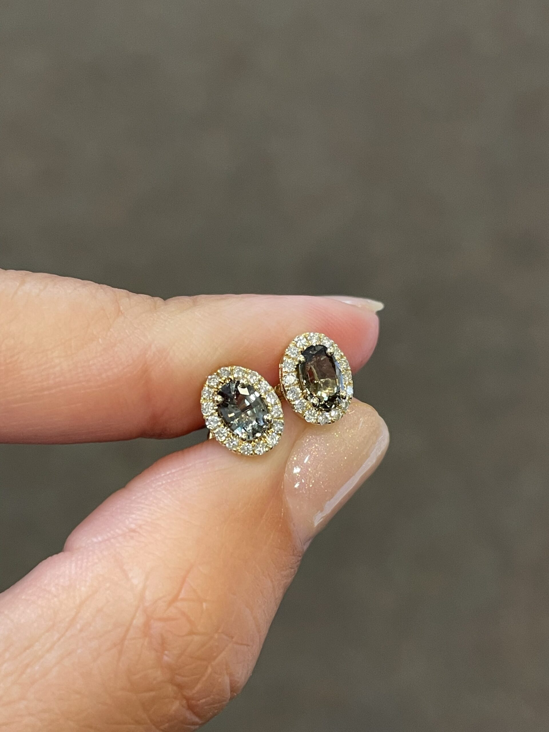 14k Yellow Gold Genuine .92 Cttw Alexandrite & Diamond Halo Stud Earrings - Image 4