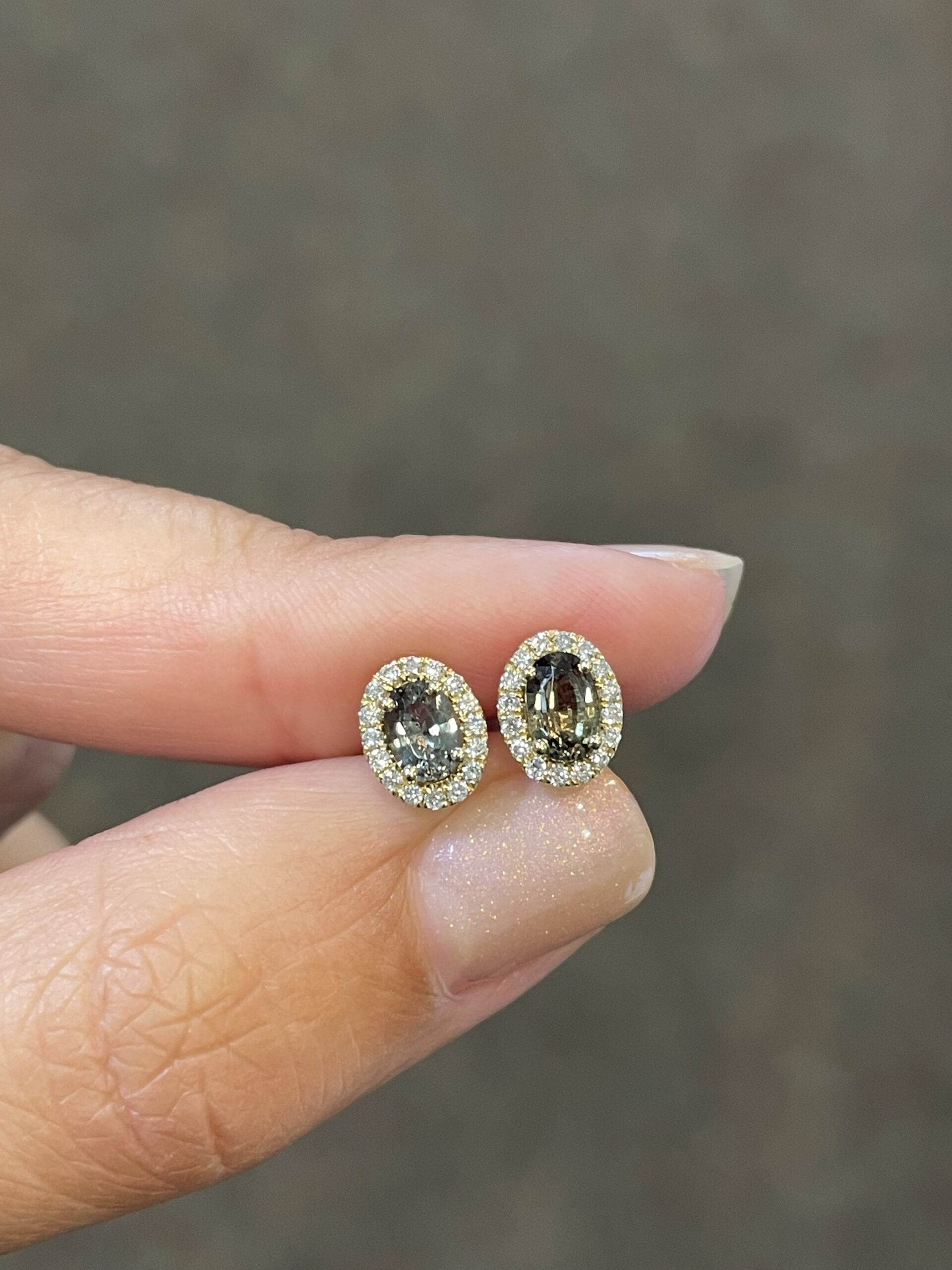 14k Yellow Gold Genuine .92 Cttw Alexandrite & Diamond Halo Stud Earrings - Image 10