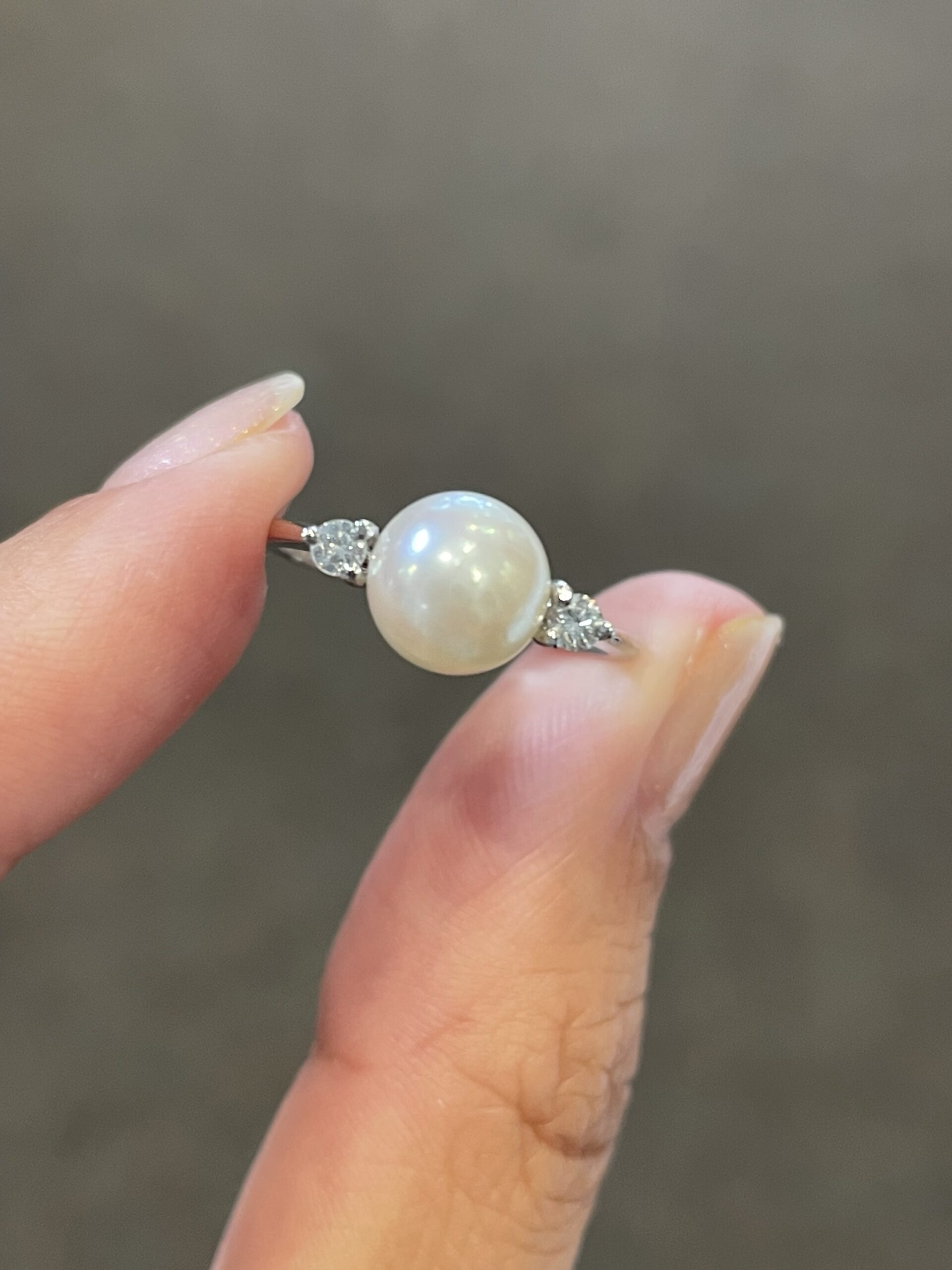 18k White Gold 8 MM Cultured Akoya Pearl & Diamond Ring - Image 2