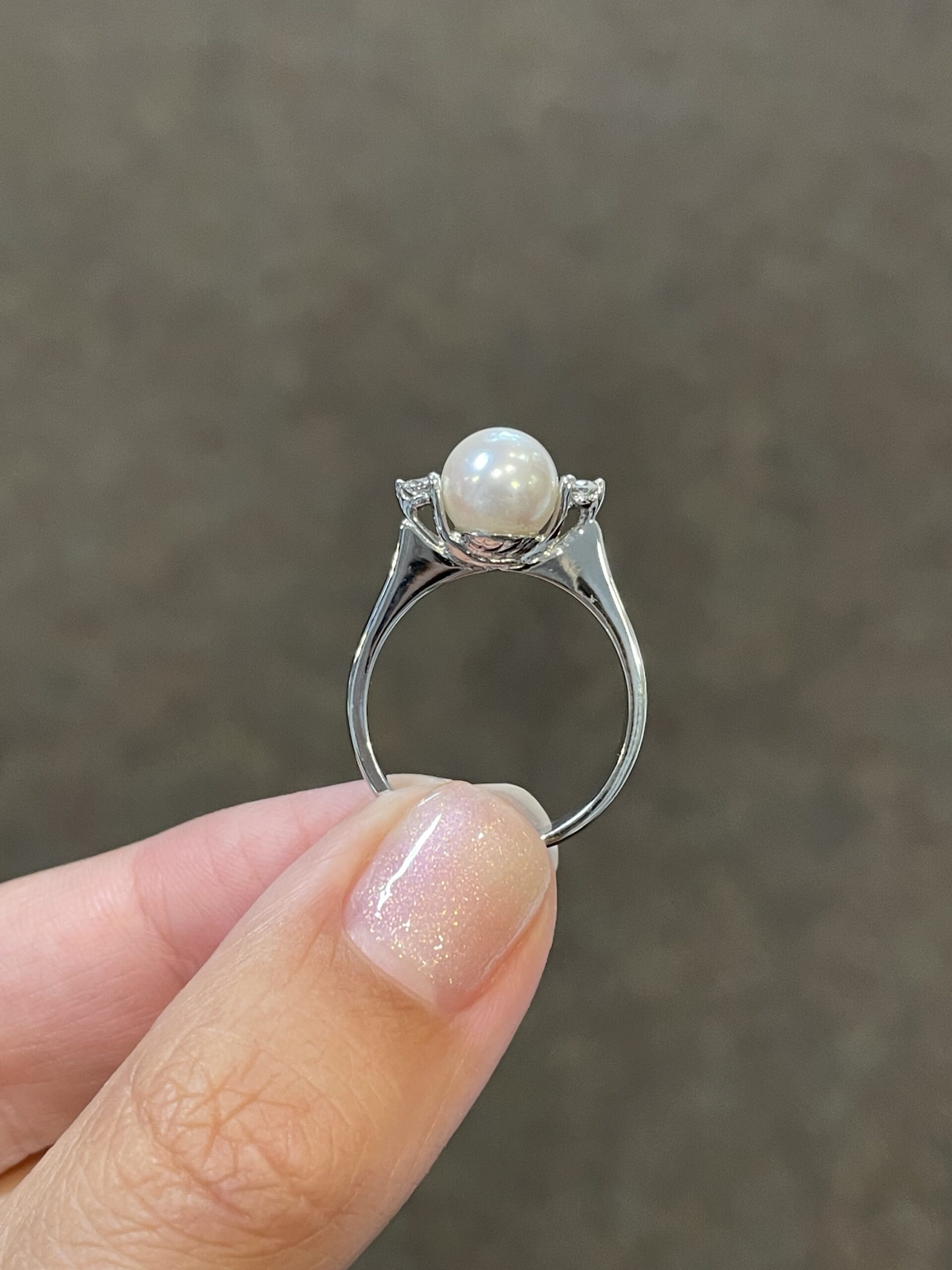 18k White Gold 8 MM Cultured Akoya Pearl & Diamond Ring - Image 12