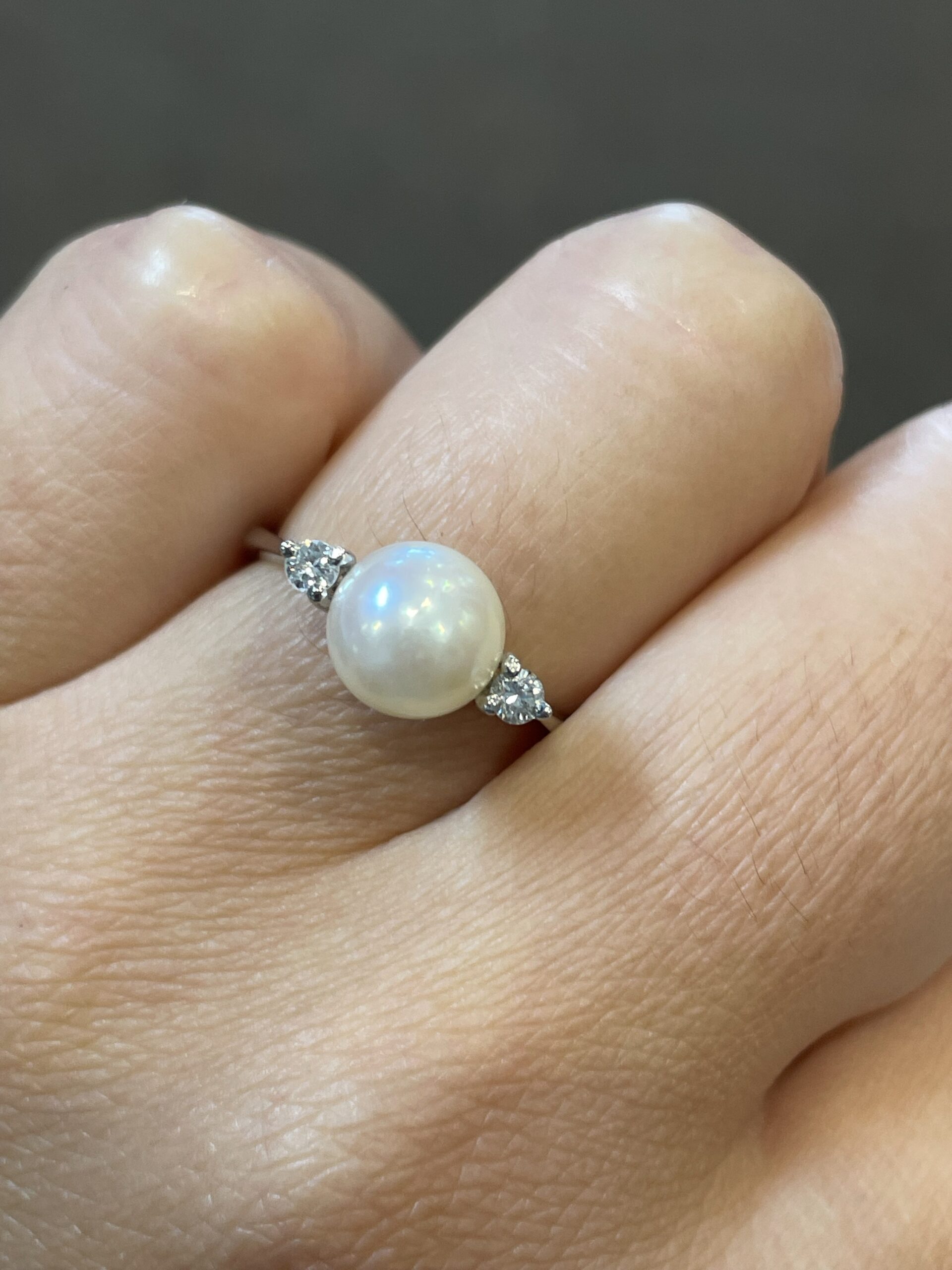 18k White Gold 8 MM Cultured Akoya Pearl & Diamond Ring - Image 9