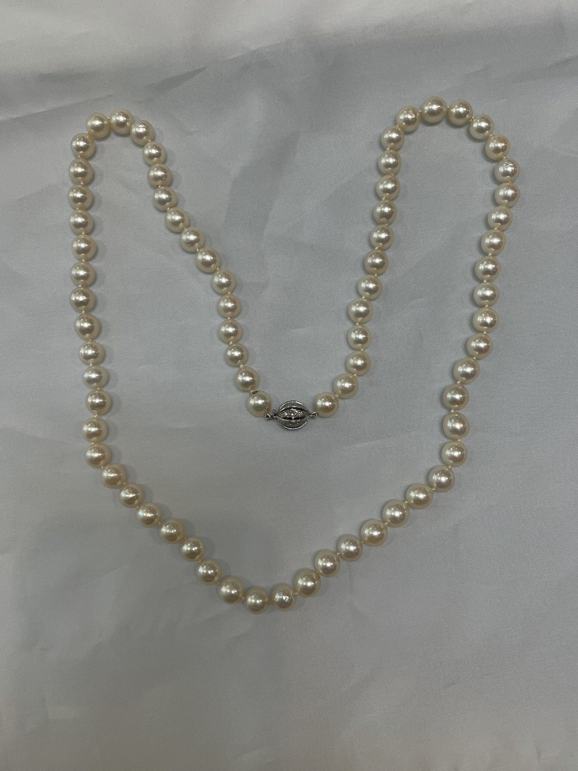 Fine Quality 26.5” Cultured Akoya Pearl Strand With 18k White Gold Diamond Sphere Clasp - Image 11