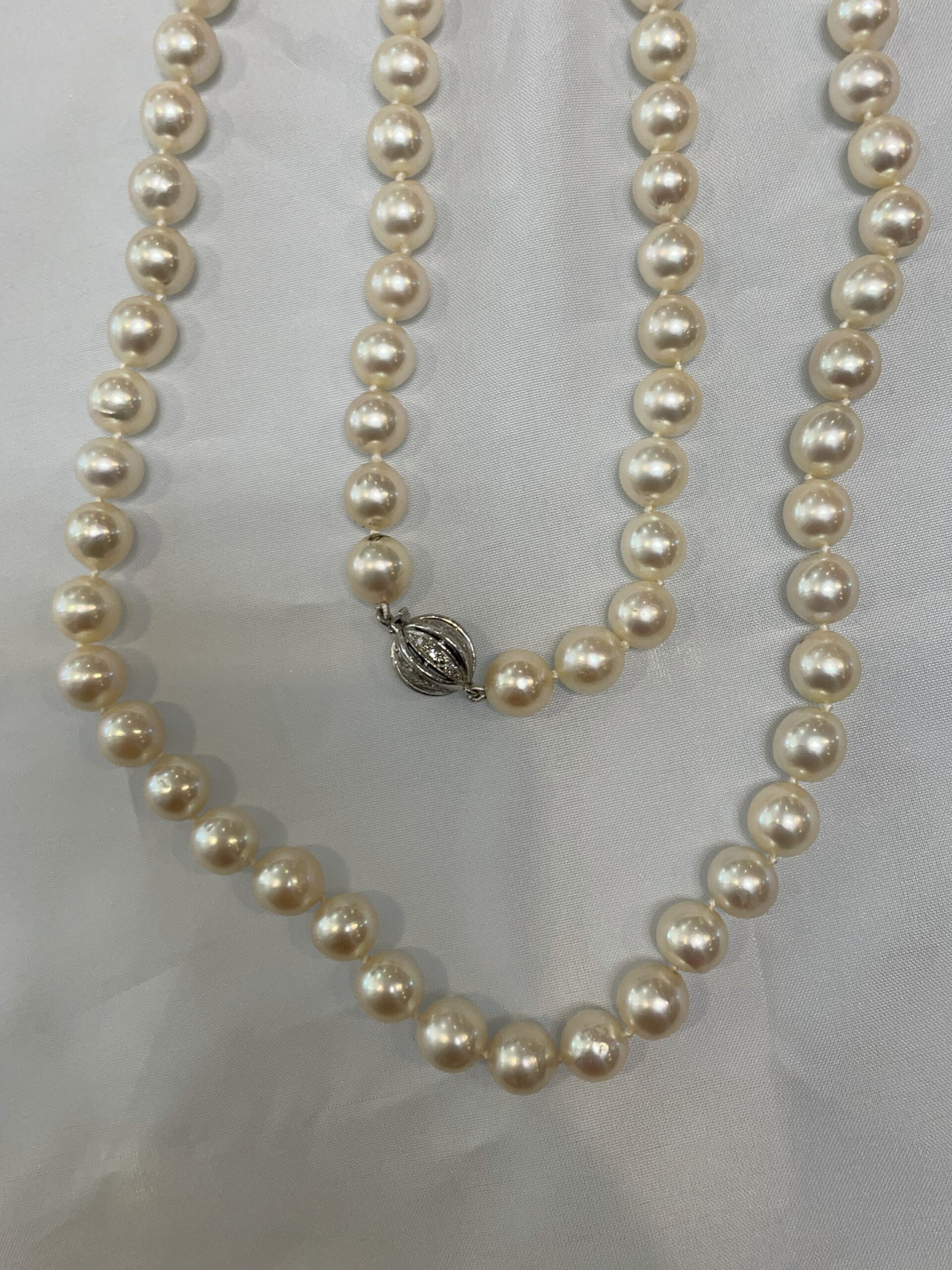 Fine Quality 26.5” Cultured Akoya Pearl Strand With 18k White Gold Diamond Sphere Clasp - Image 10