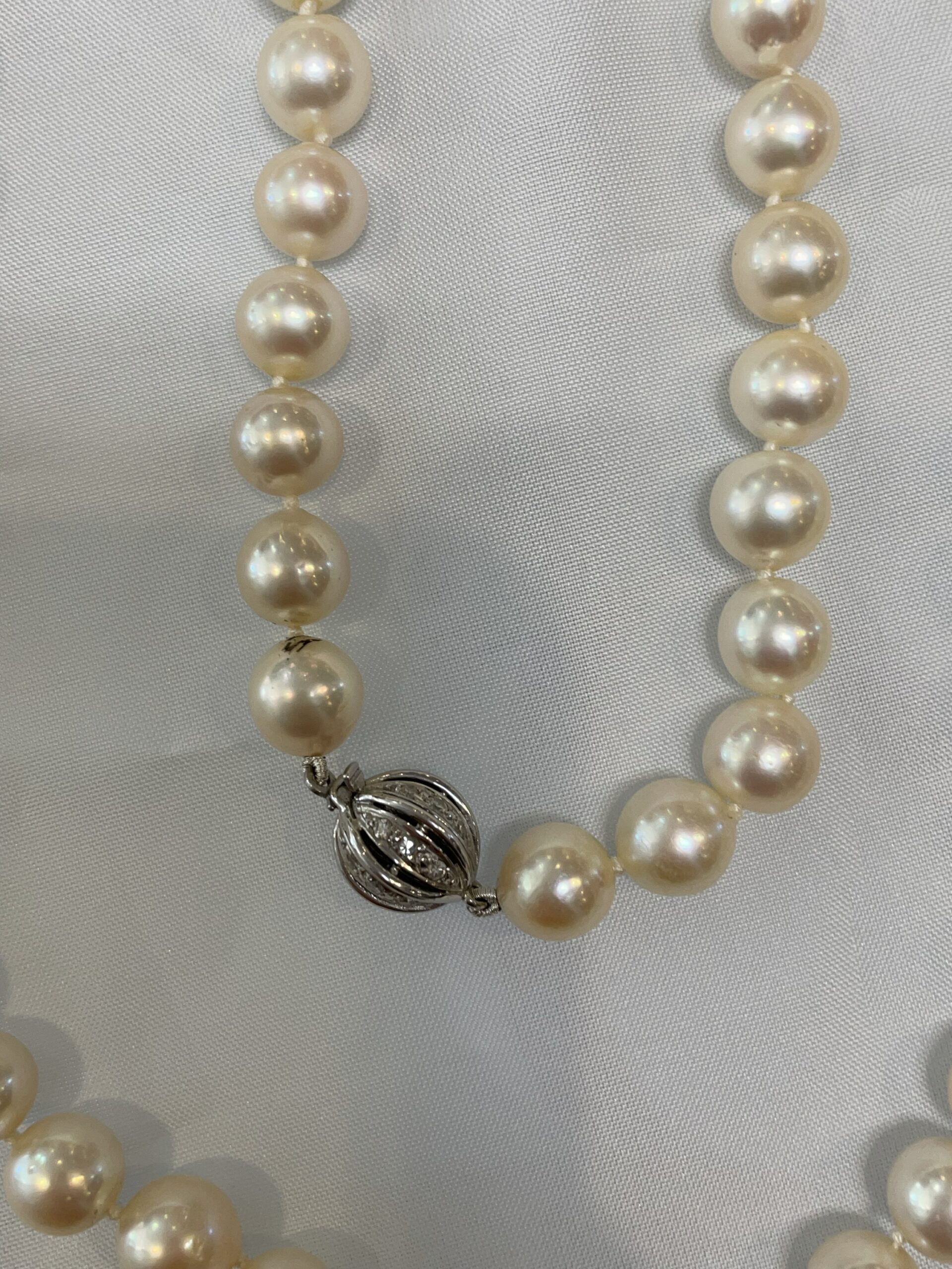 Fine Quality 26.5” Cultured Akoya Pearl Strand With 18k White Gold Diamond Sphere Clasp - Image 14